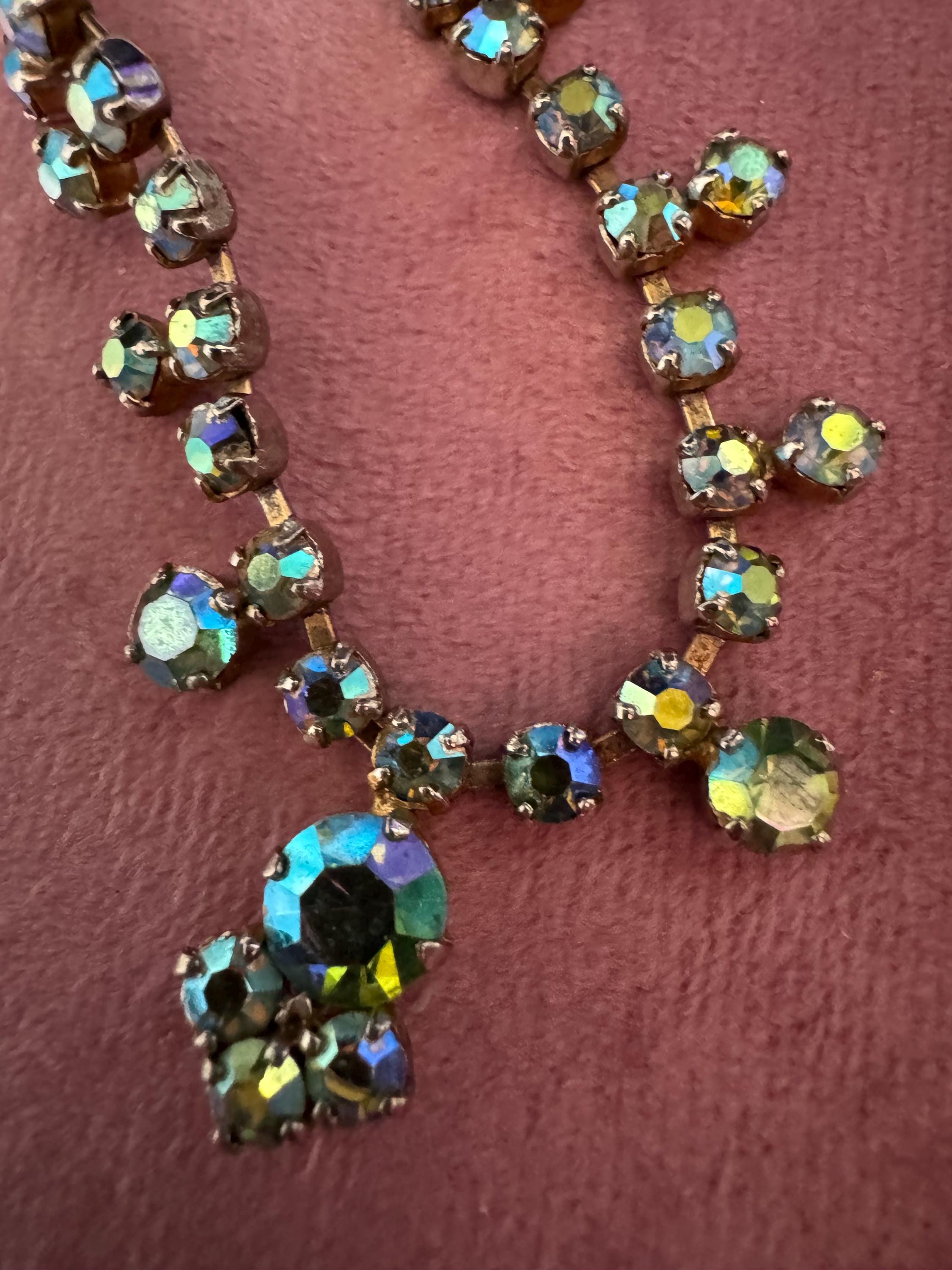 Uranium glass Petite fit 38.5 blue green Aurora borealis diamanté crystal necklace, glass, vintage