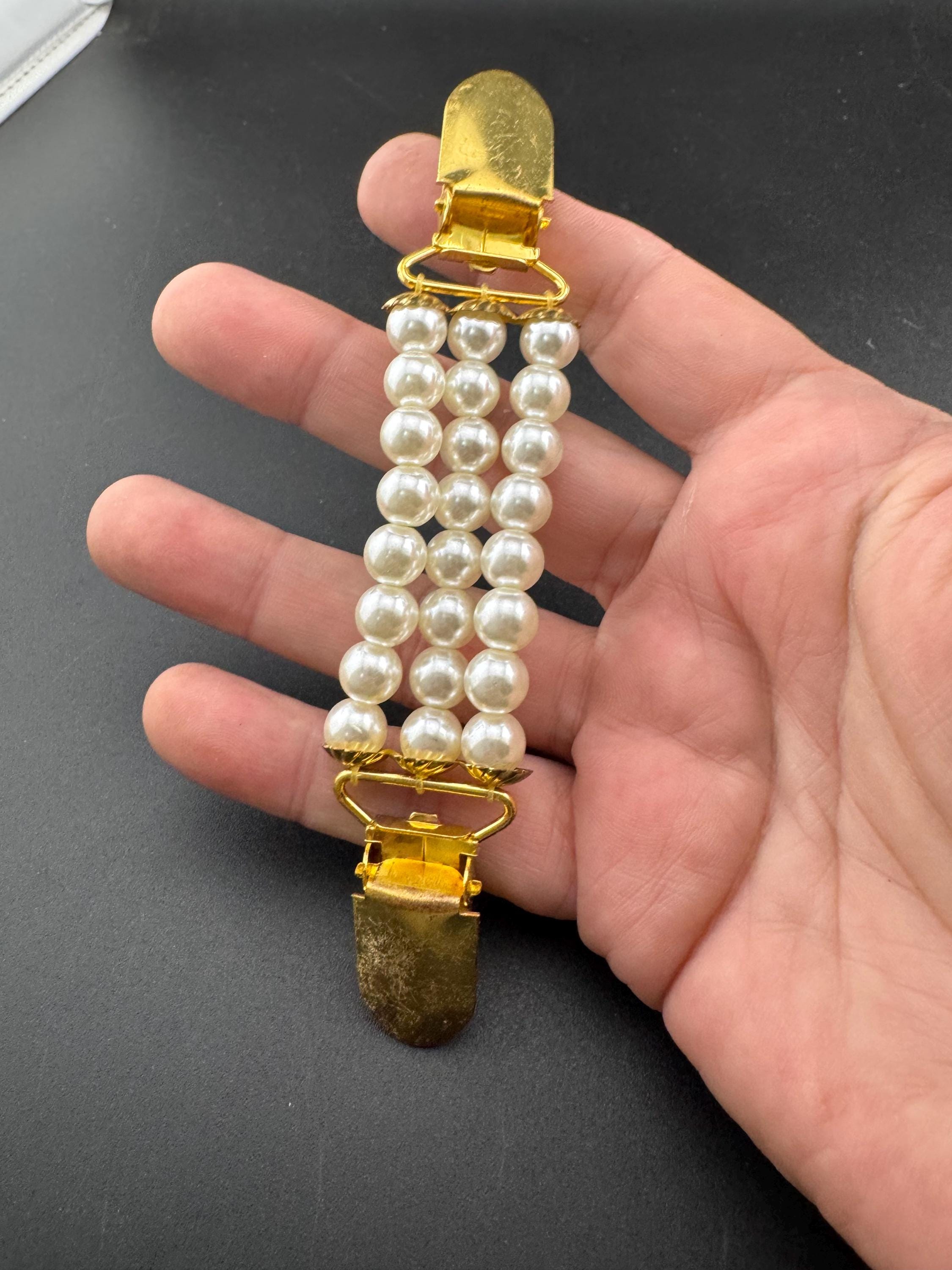 Vintage Gold tone triple row faux pearl alligator clip sweater guard 13cm