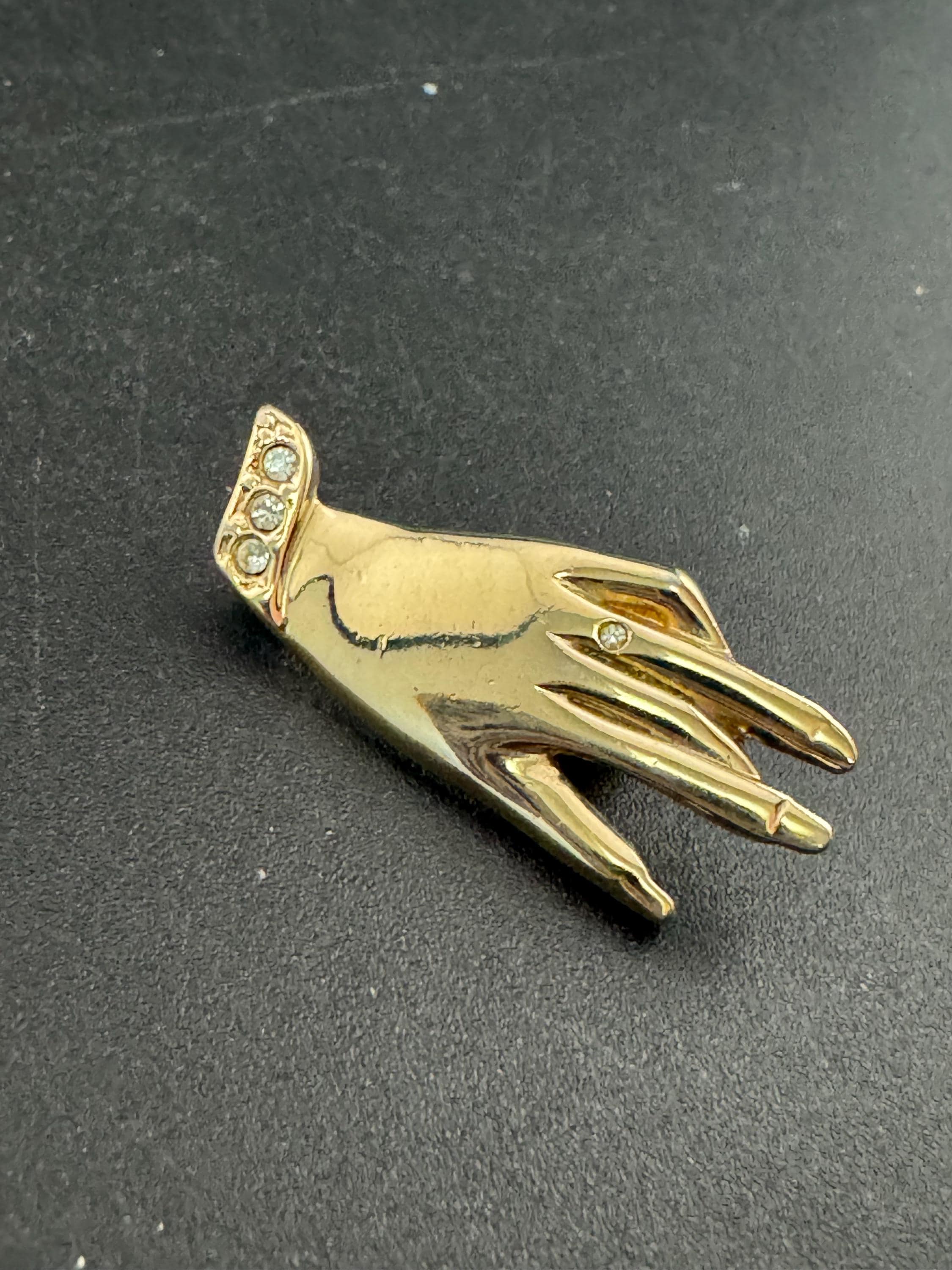 Signed Michelle Lynn ladies hand rhinestone brooch, designer