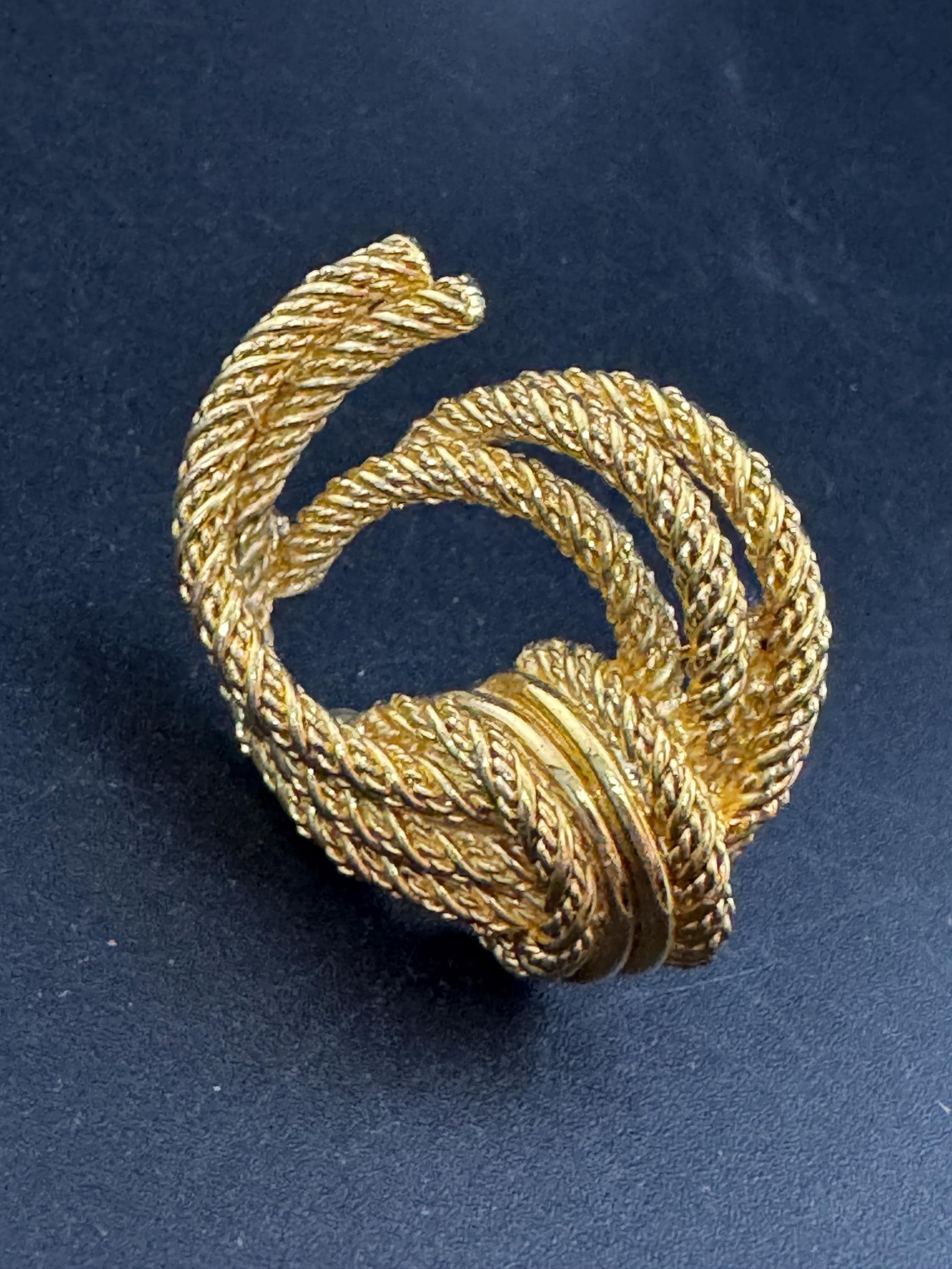 Signed Christian Dior modernist gold brooch , 5cm designer pin