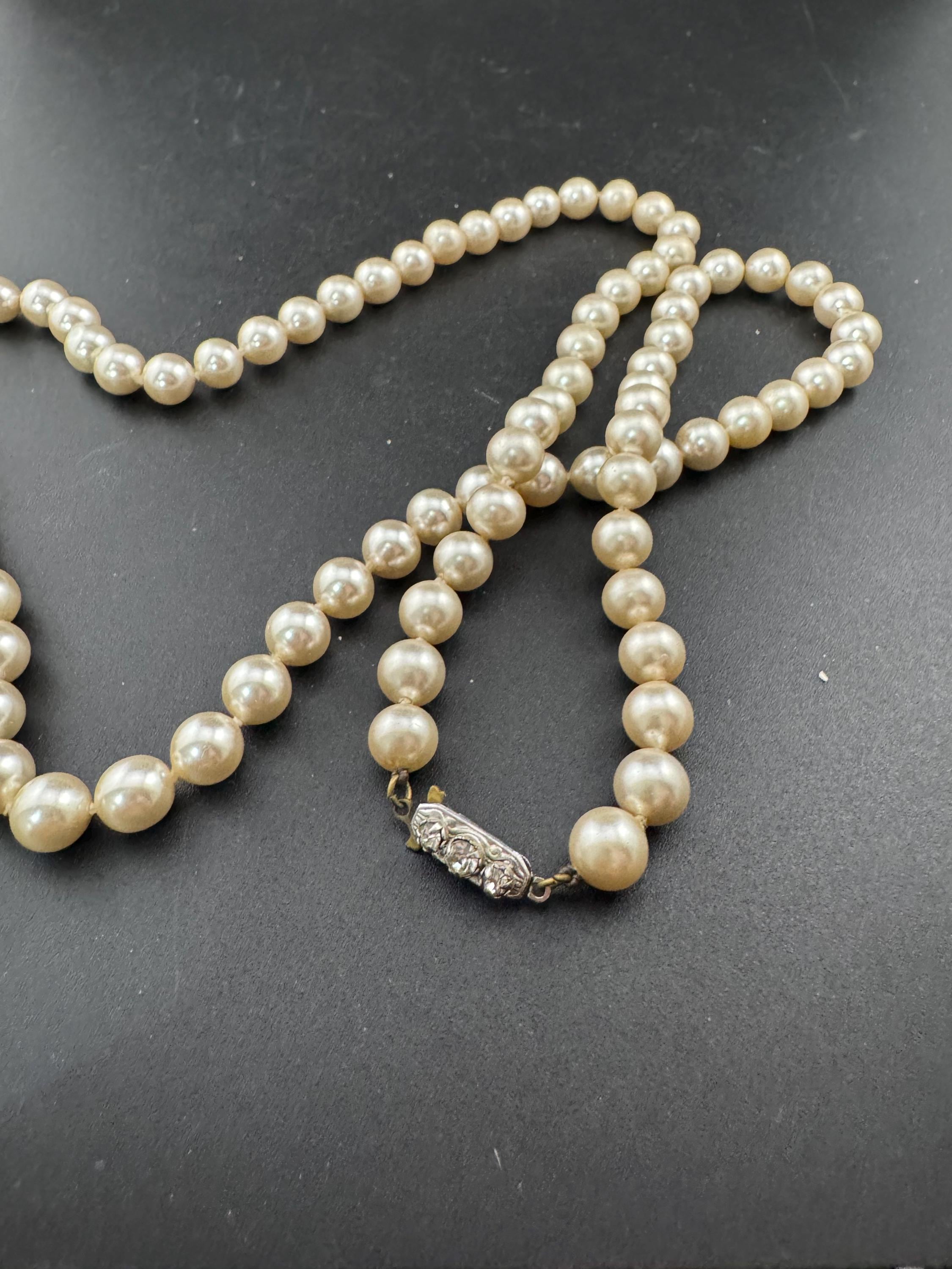 Faux glass Pearl long Necklace Single Strand Cream silver tone diamant clasp Knotted 72cm