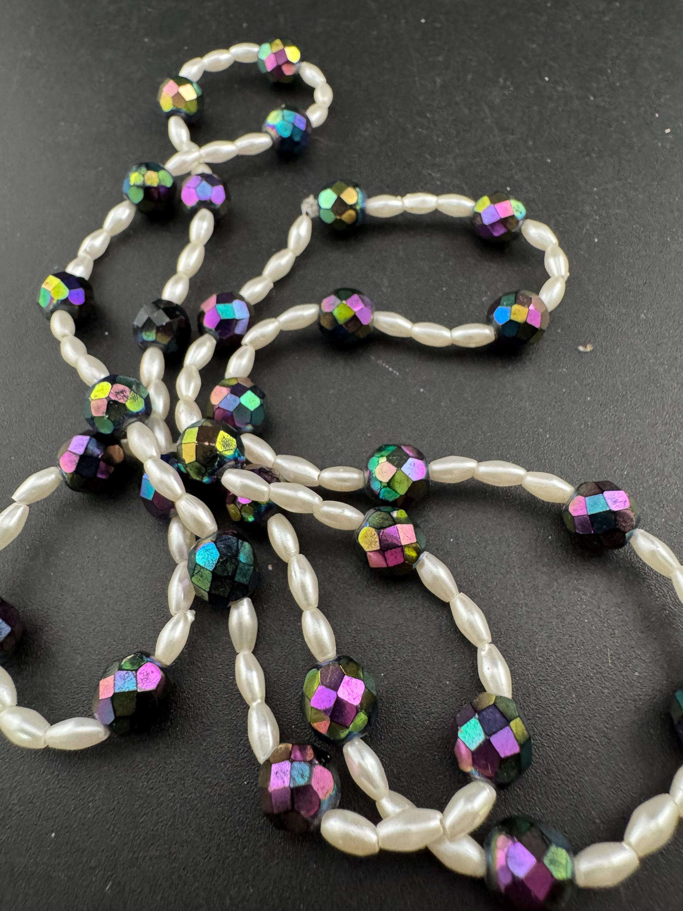 Vintage carnival peacock glass single strand knotted bead black and faux pearl necklace 70cm