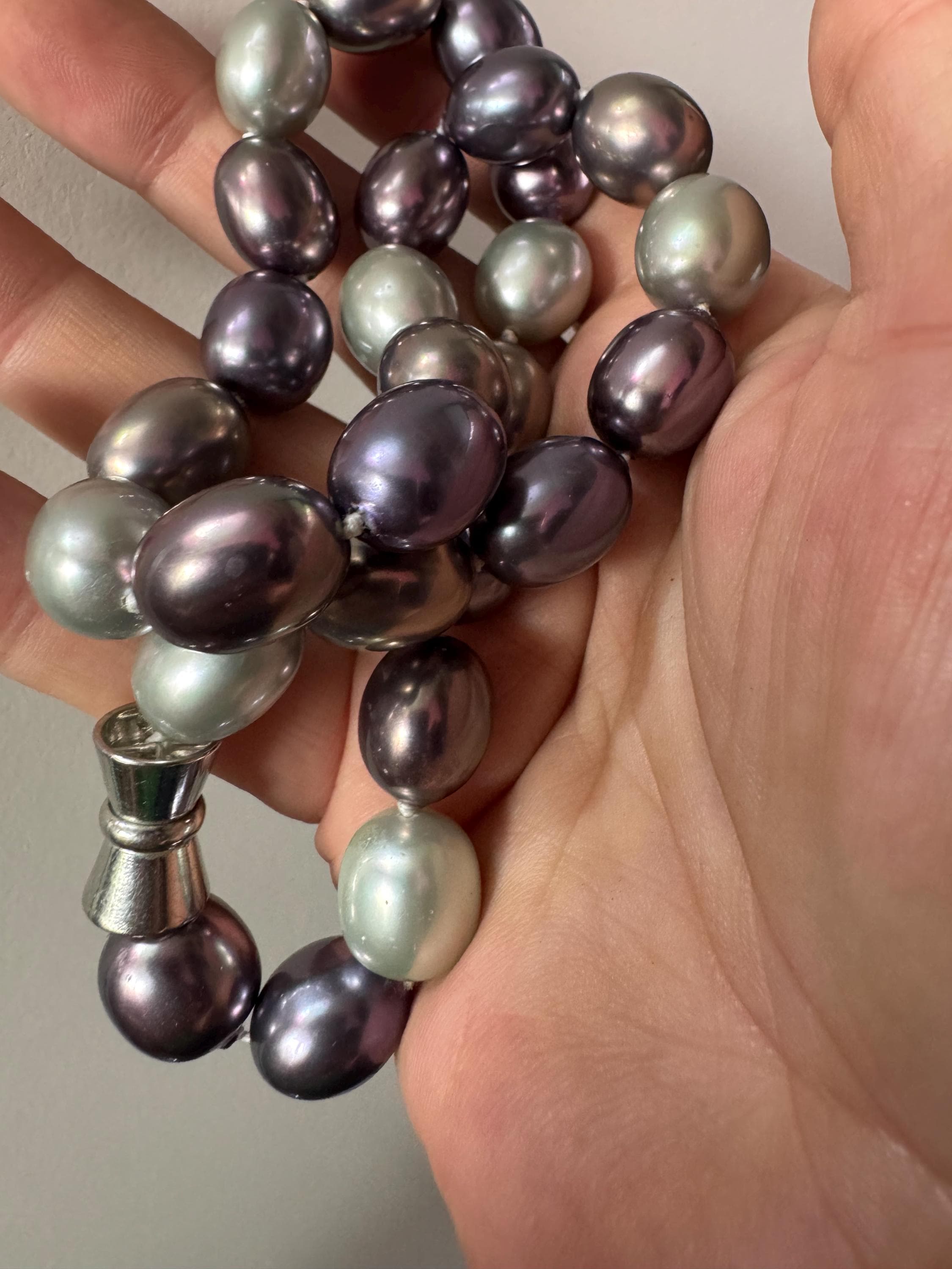 retro chunky steel grey , purple large glass oval faux pearls wide choker necklace with magnetic clasp 46cm