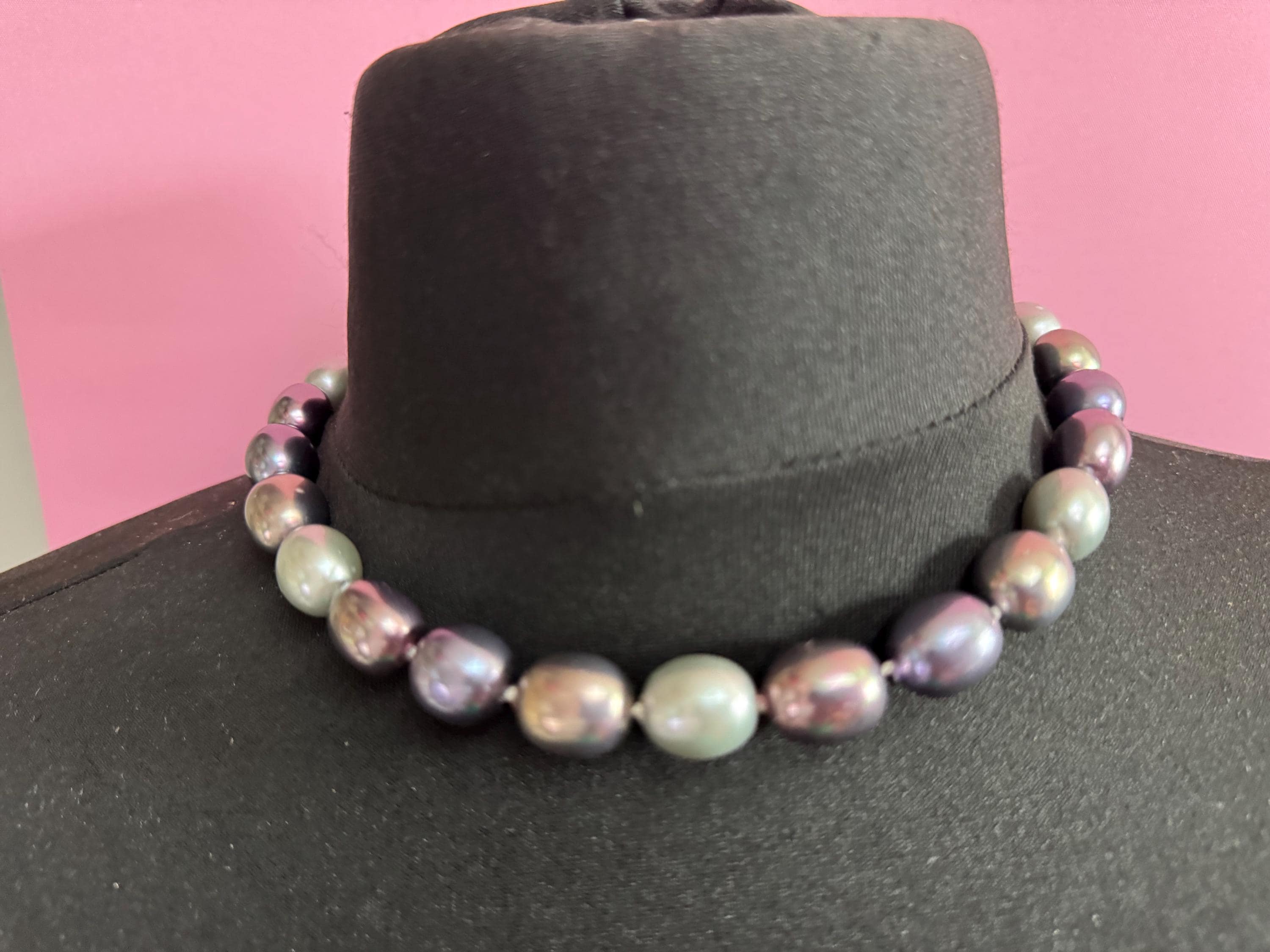 retro chunky steel grey , purple large glass oval faux pearls wide choker necklace with magnetic clasp 46cm
