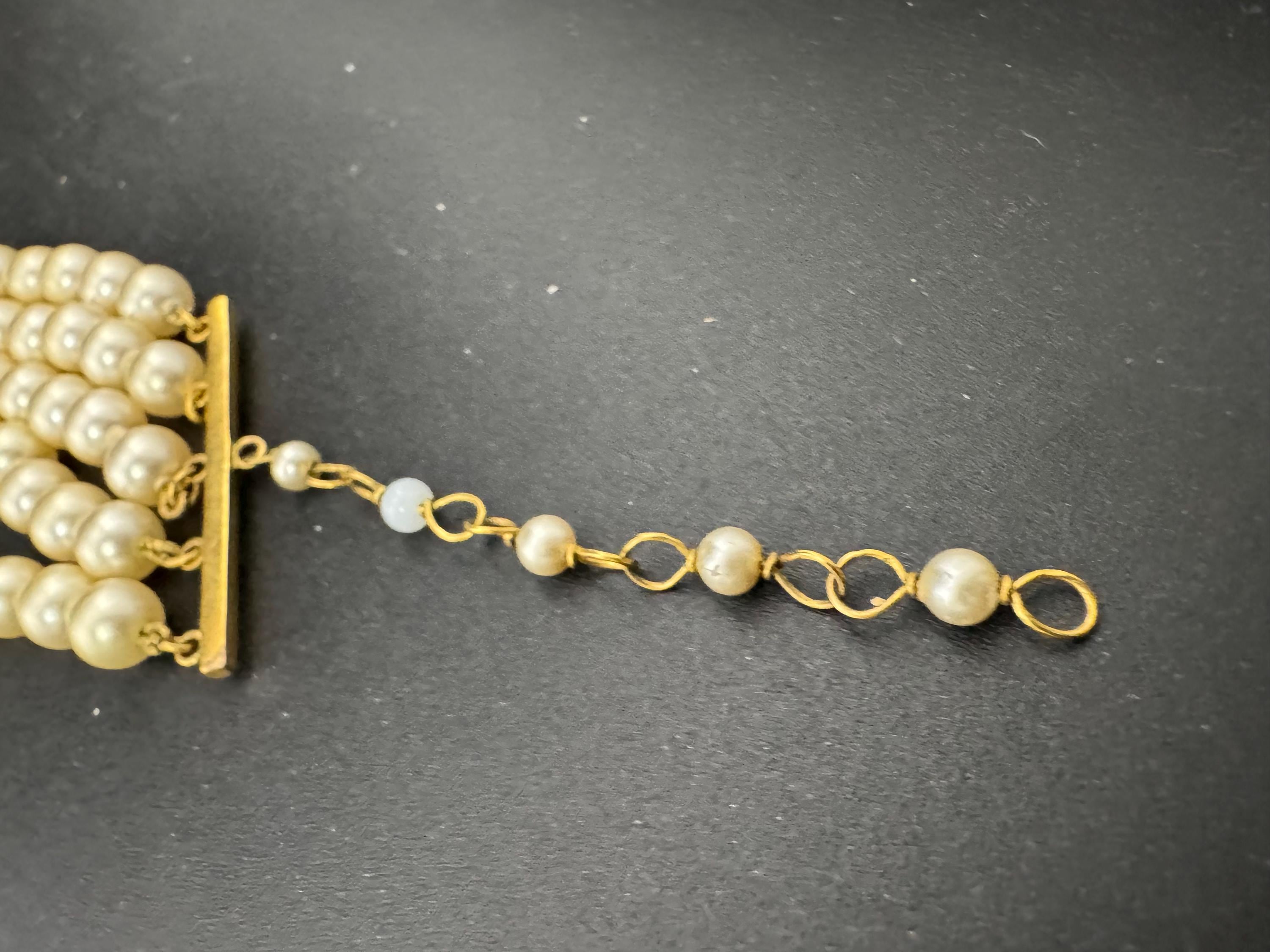 Vintage 36cm to 41cm sit on the neck 5 row Cream glass faux pearl choker necklace gold tone