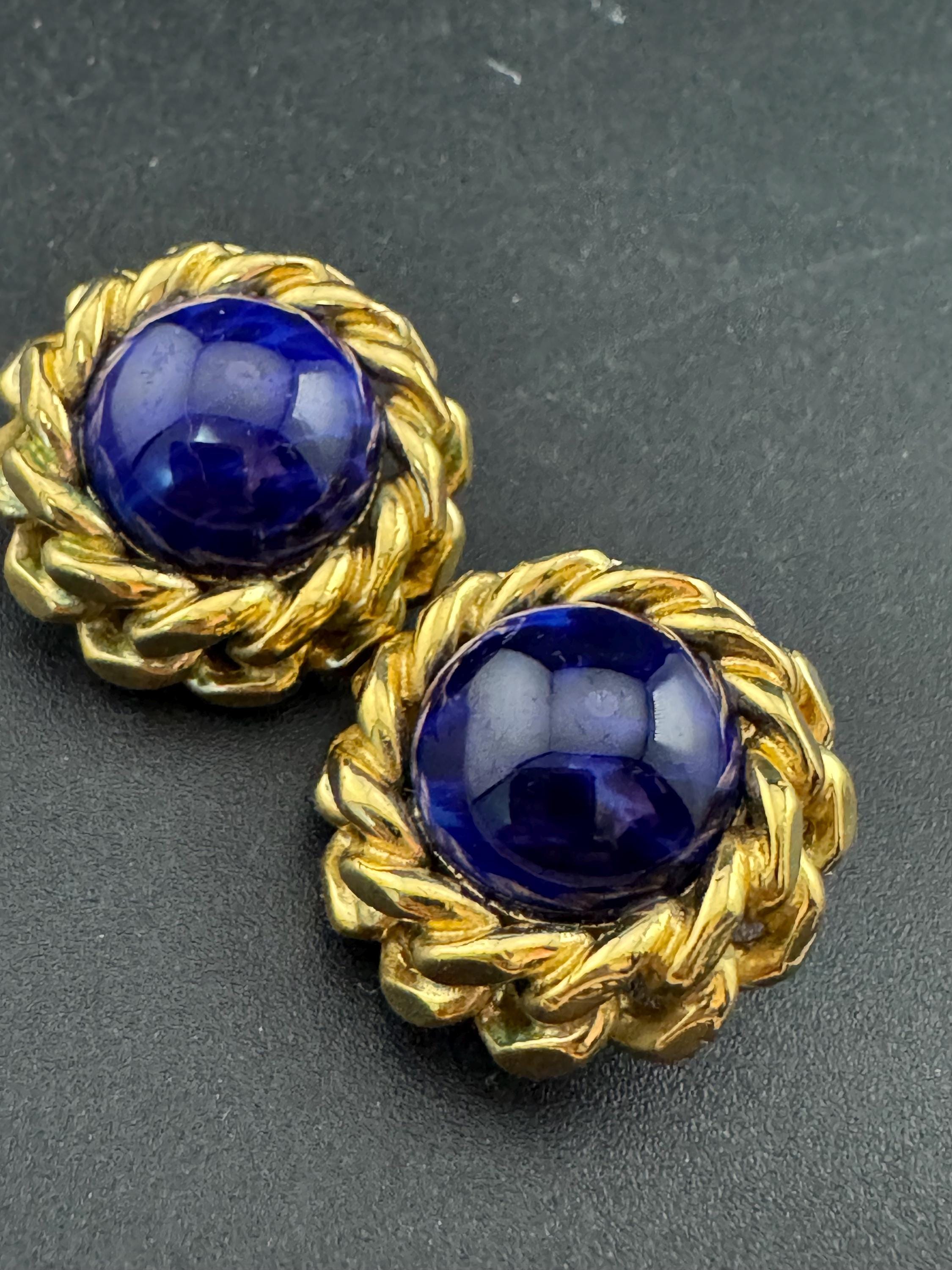 Signed GROSSE blue glass cabochon clip on earrings 2.5cm, gold chain edge