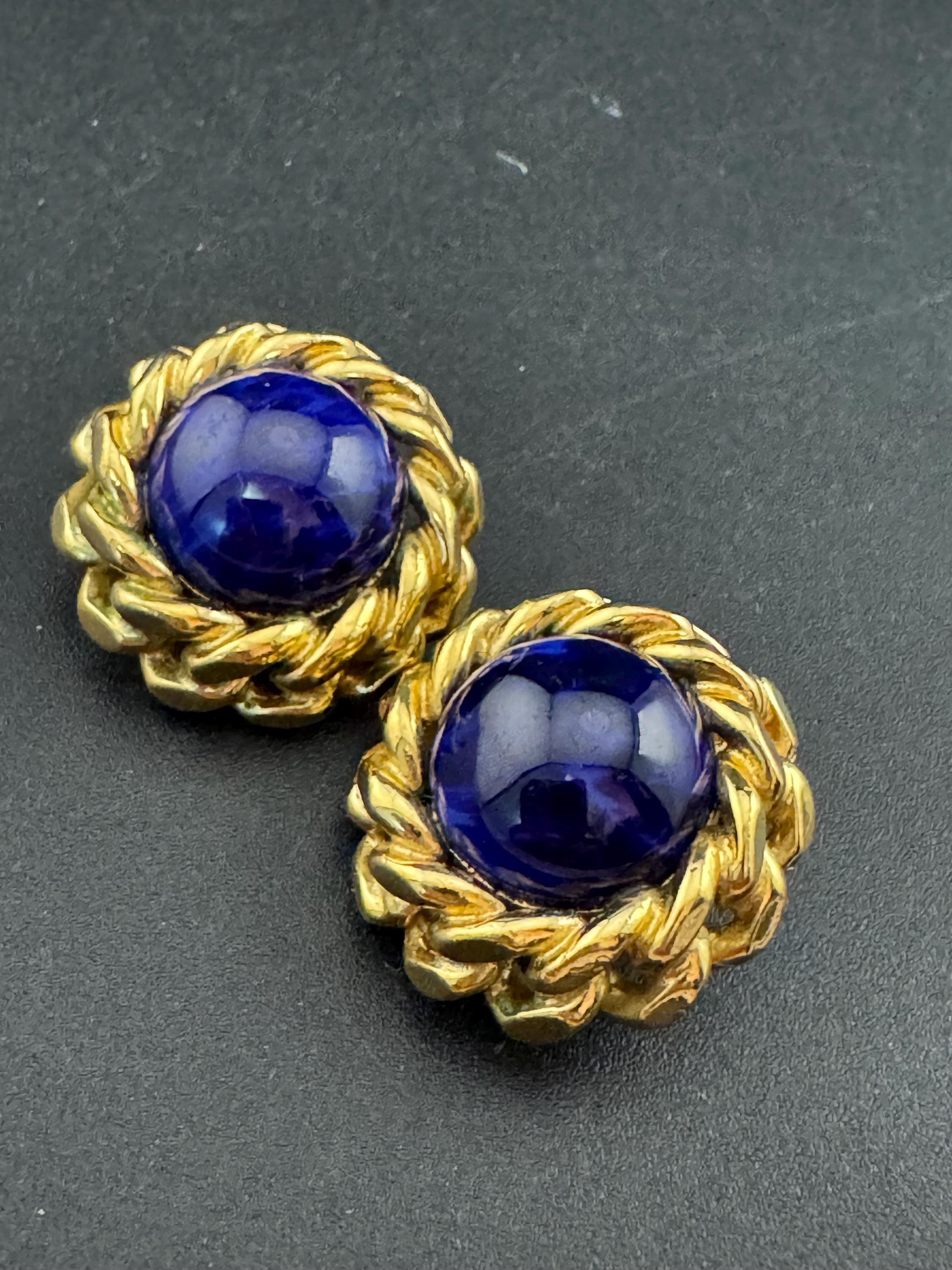 Signed GROSSE blue glass cabochon clip on earrings 2.5cm, gold chain edge