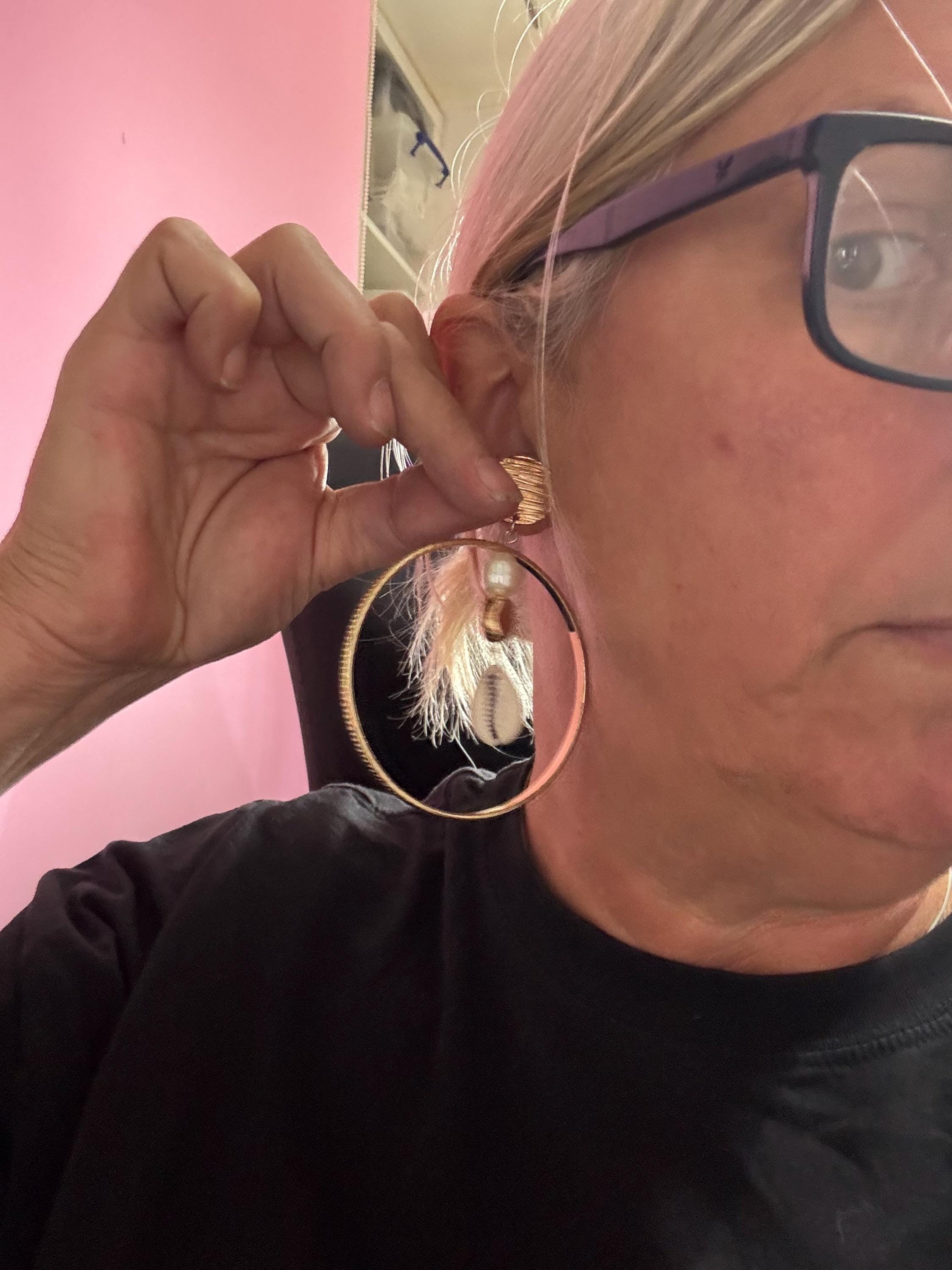 Retro Gold Tone Hoop Earrings: Faux Pearl & Conch Shell Statement Jewelry