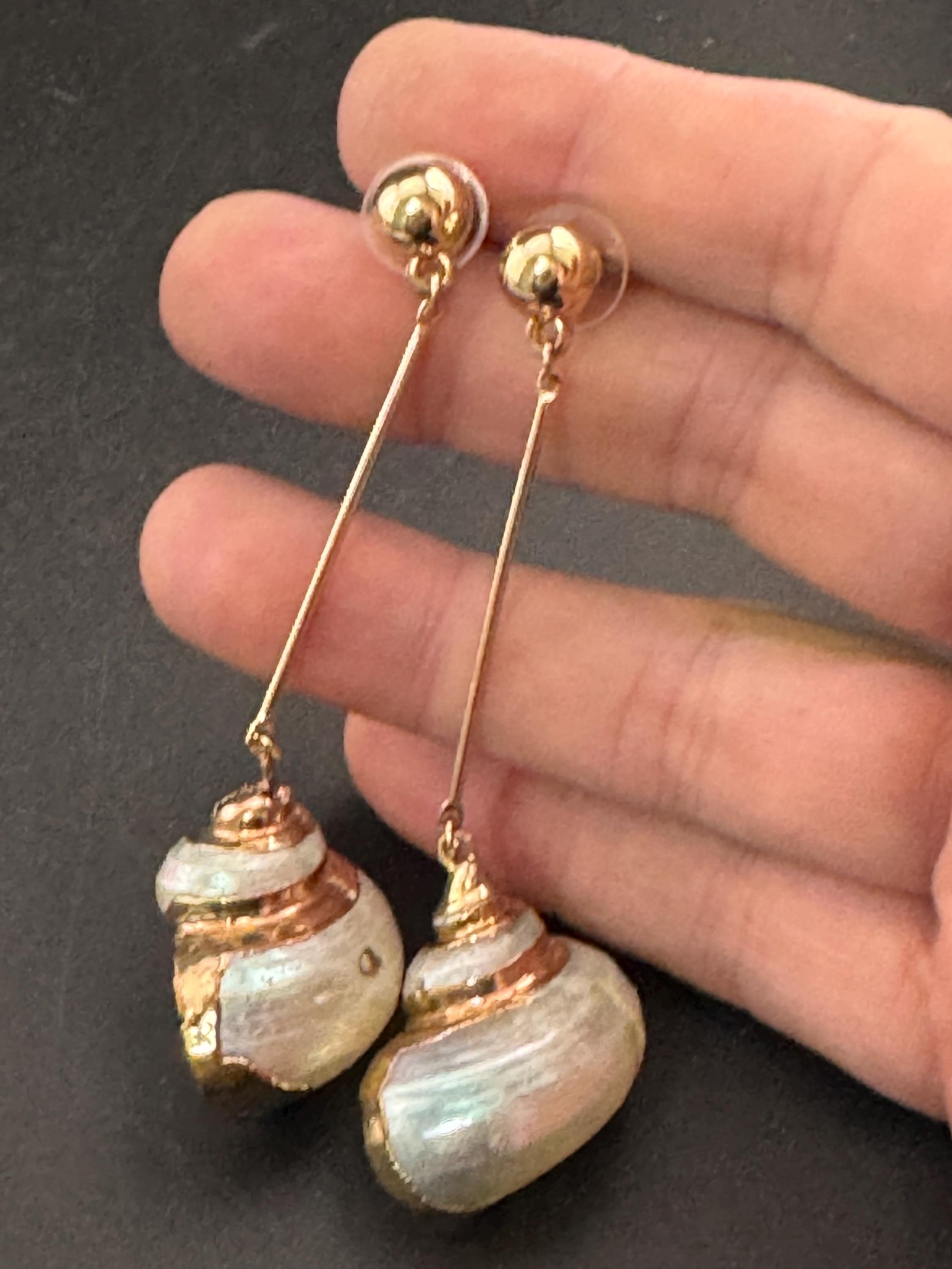 Oversized very long 7cm retro gold tone natural seashell shell nautical summer dangly drop earrings for pierced ears