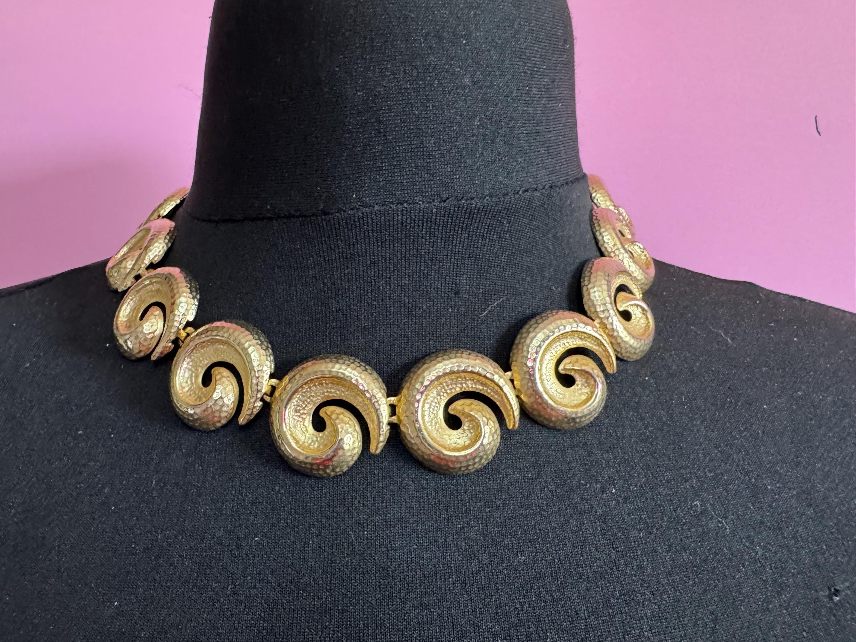 vintage modernist gold plated panel link swirl design wide choker necklace 47cm