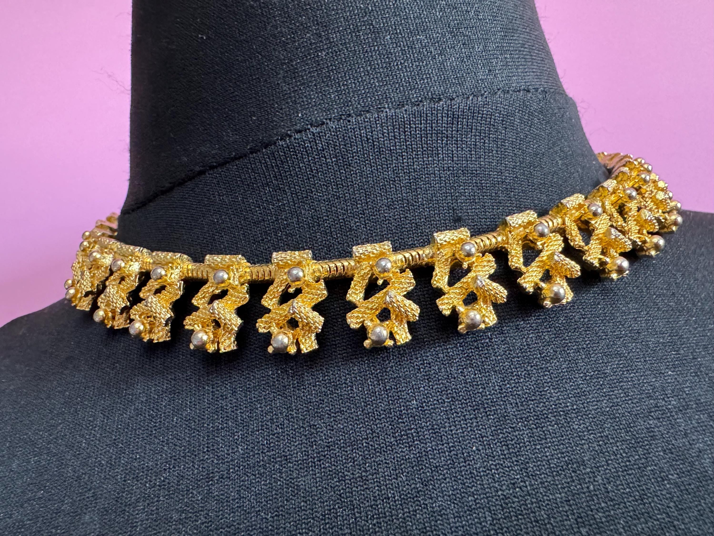 Vintage gold tone brutalist modernist textured panel link choker necklace, mid century