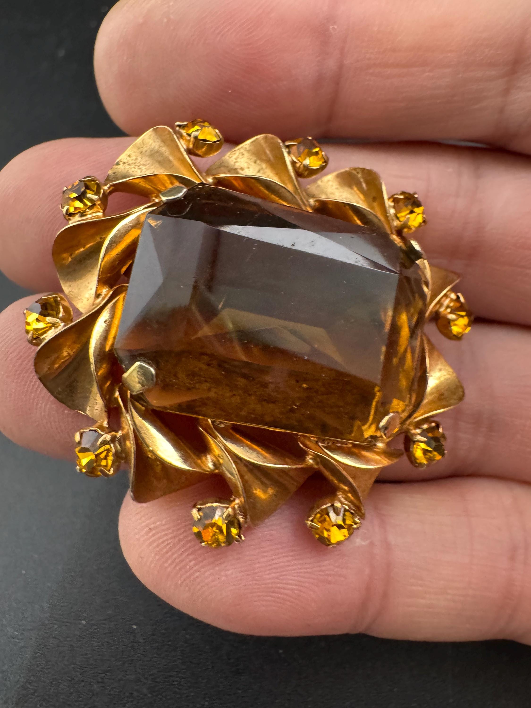 vintage orange citrine and brown cognac glass open back brooch 1950s