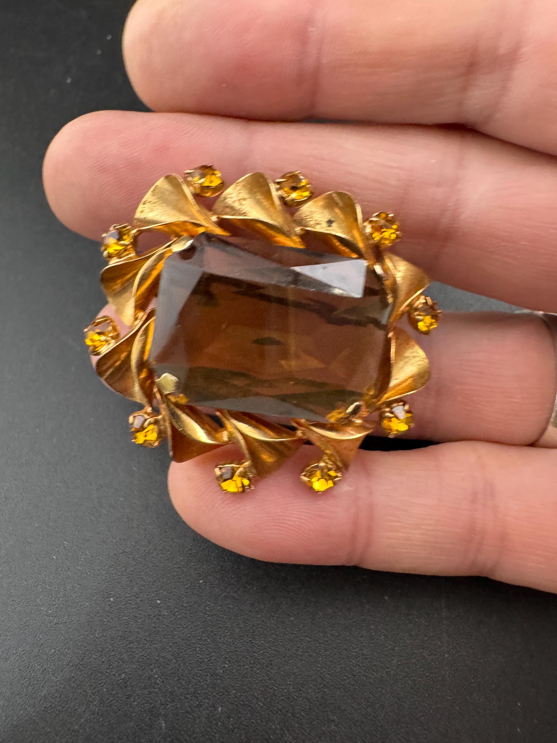 vintage orange citrine and brown cognac glass open back brooch 1950s