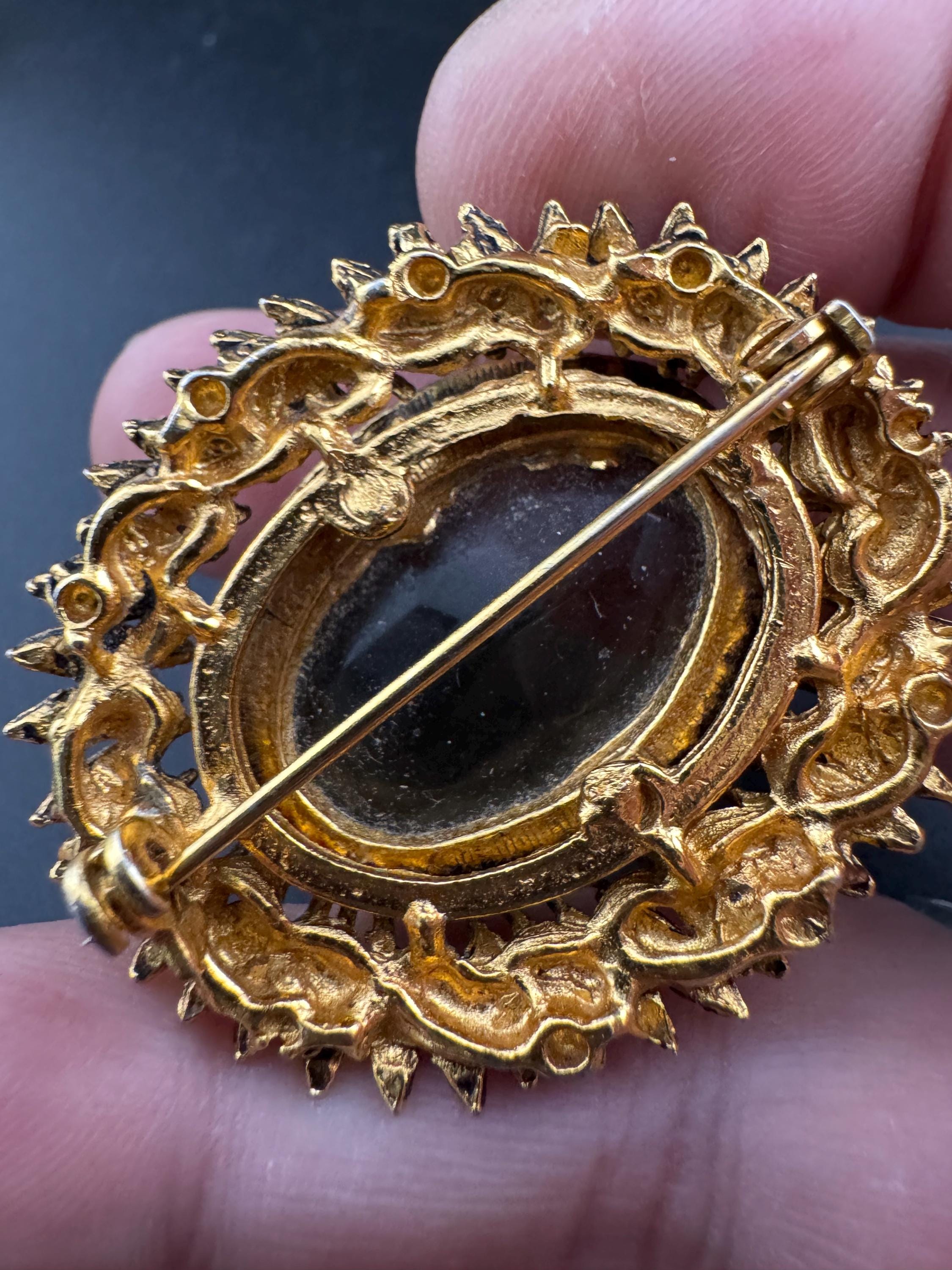 Vintage Gold Plated Brooch: Cognac Brown Glass Cabochon, Mid Century