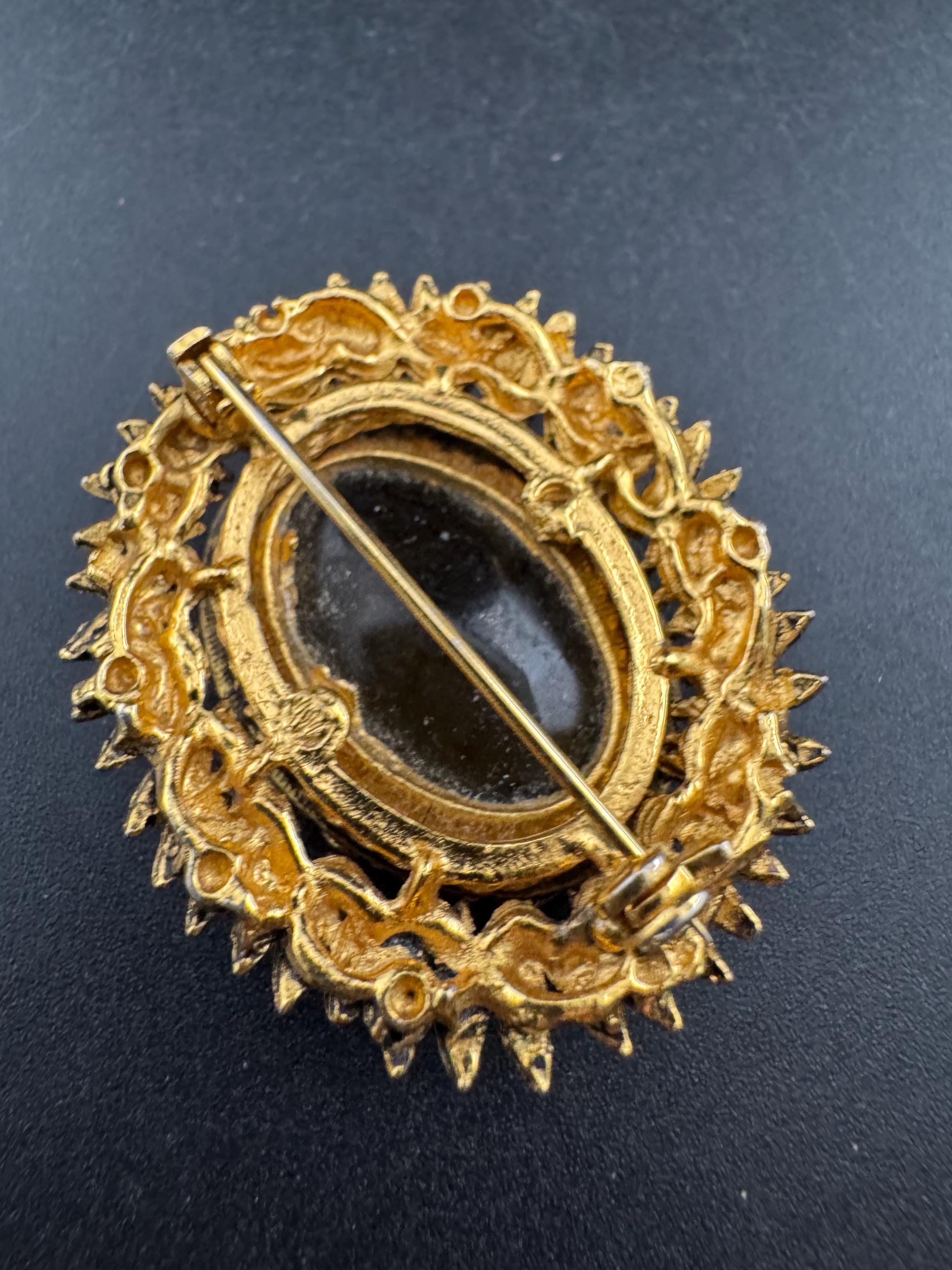 Vintage Gold Plated Brooch: Cognac Brown Glass Cabochon, Mid Century