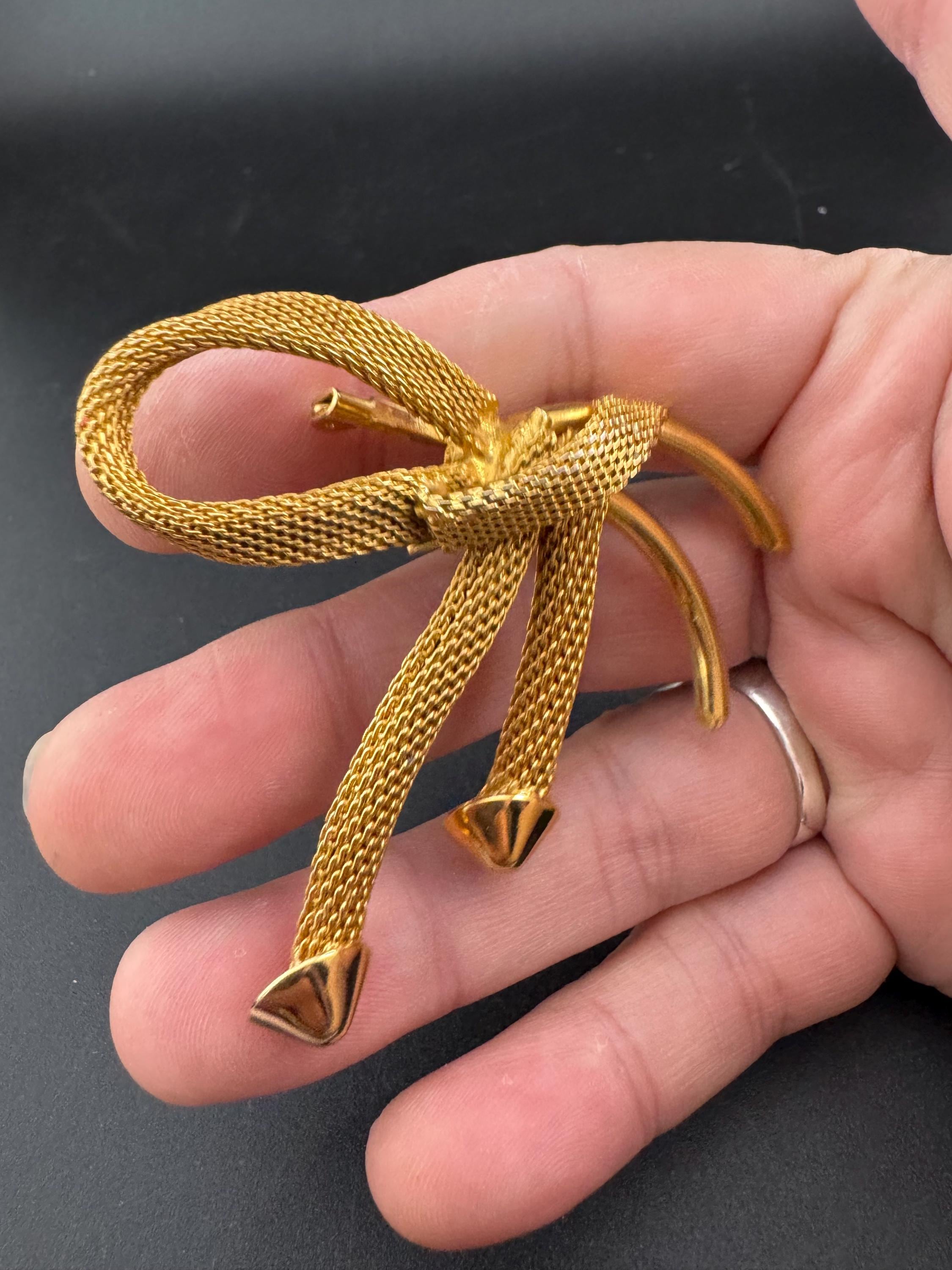 Large vintage classic mesh bow brooch MCM gold plated 6.5cm