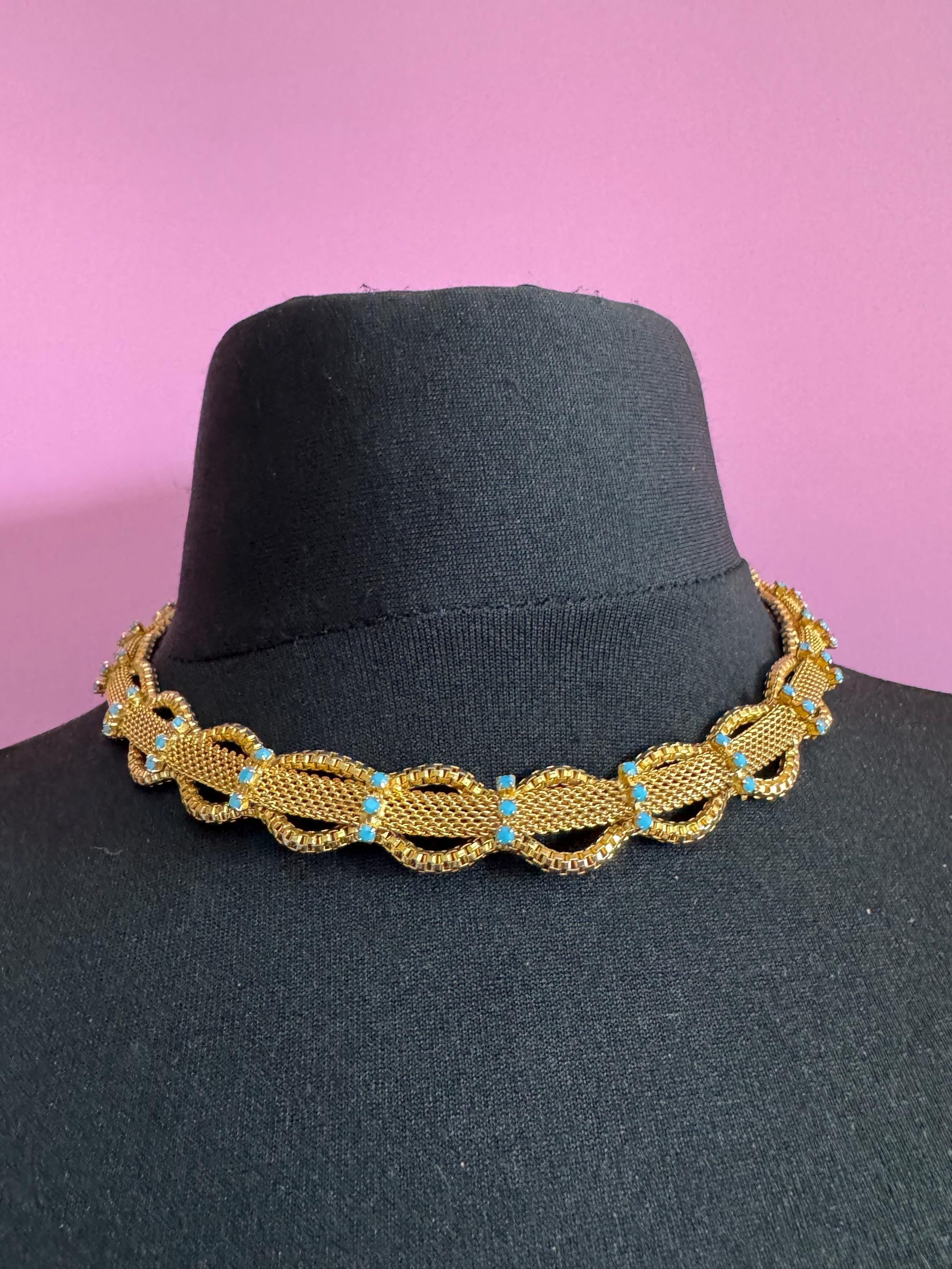Vintage 1960s gold tone mesh scalloped choker necklace with turquoise glass rhinestones adj to 46cm long