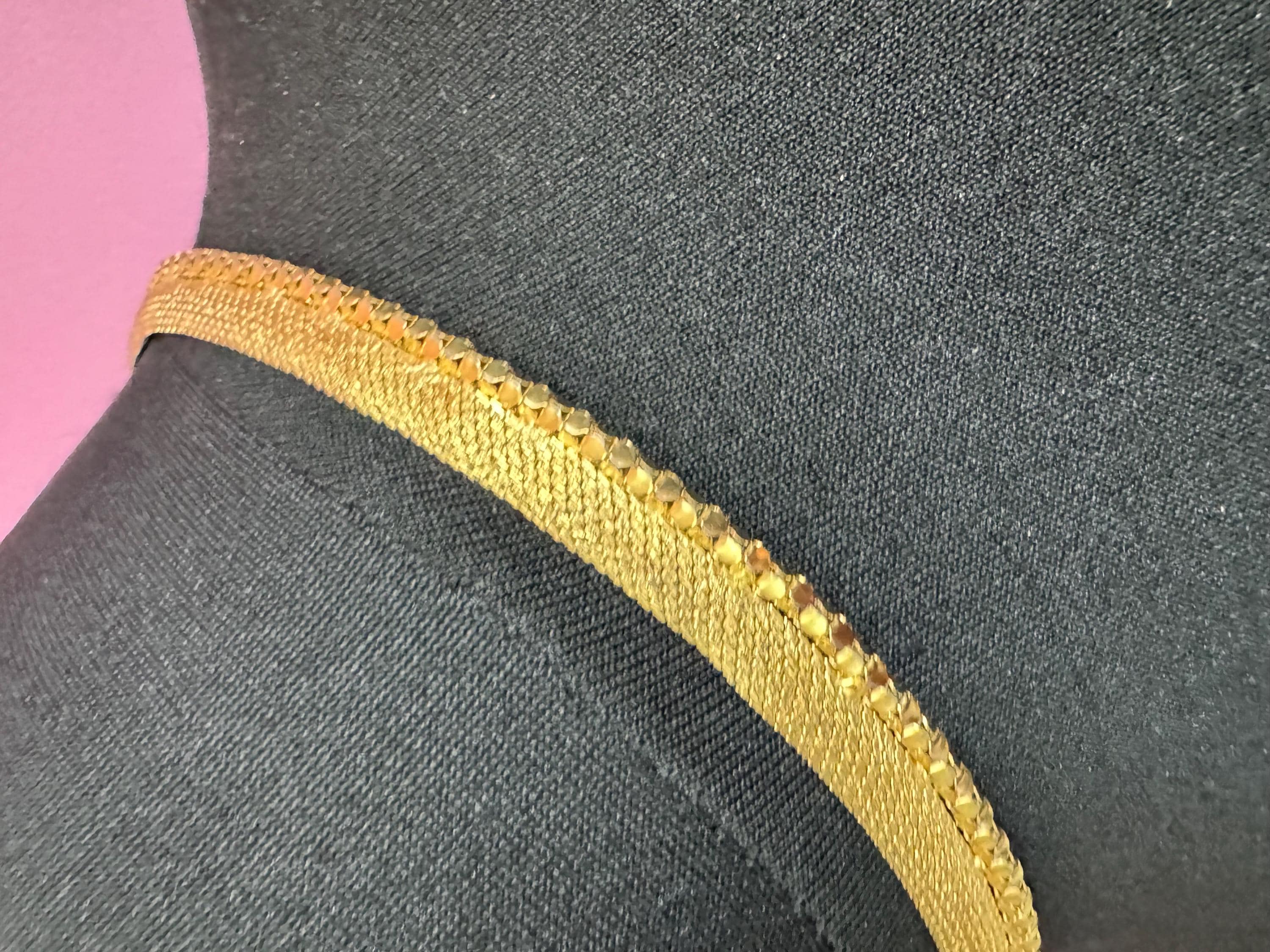 vintage modernist mesh gold tone choker necklace Vintage 1960s 40cm 1cm wide