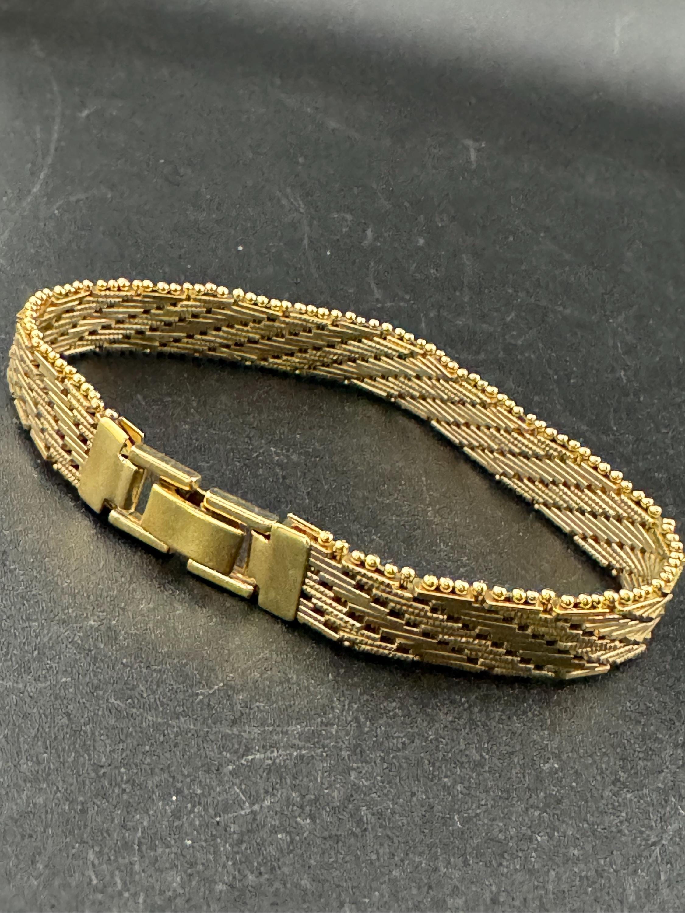 Vintage gold plated modernist slim flat textured articulated bracelet 19.5 x 1cm