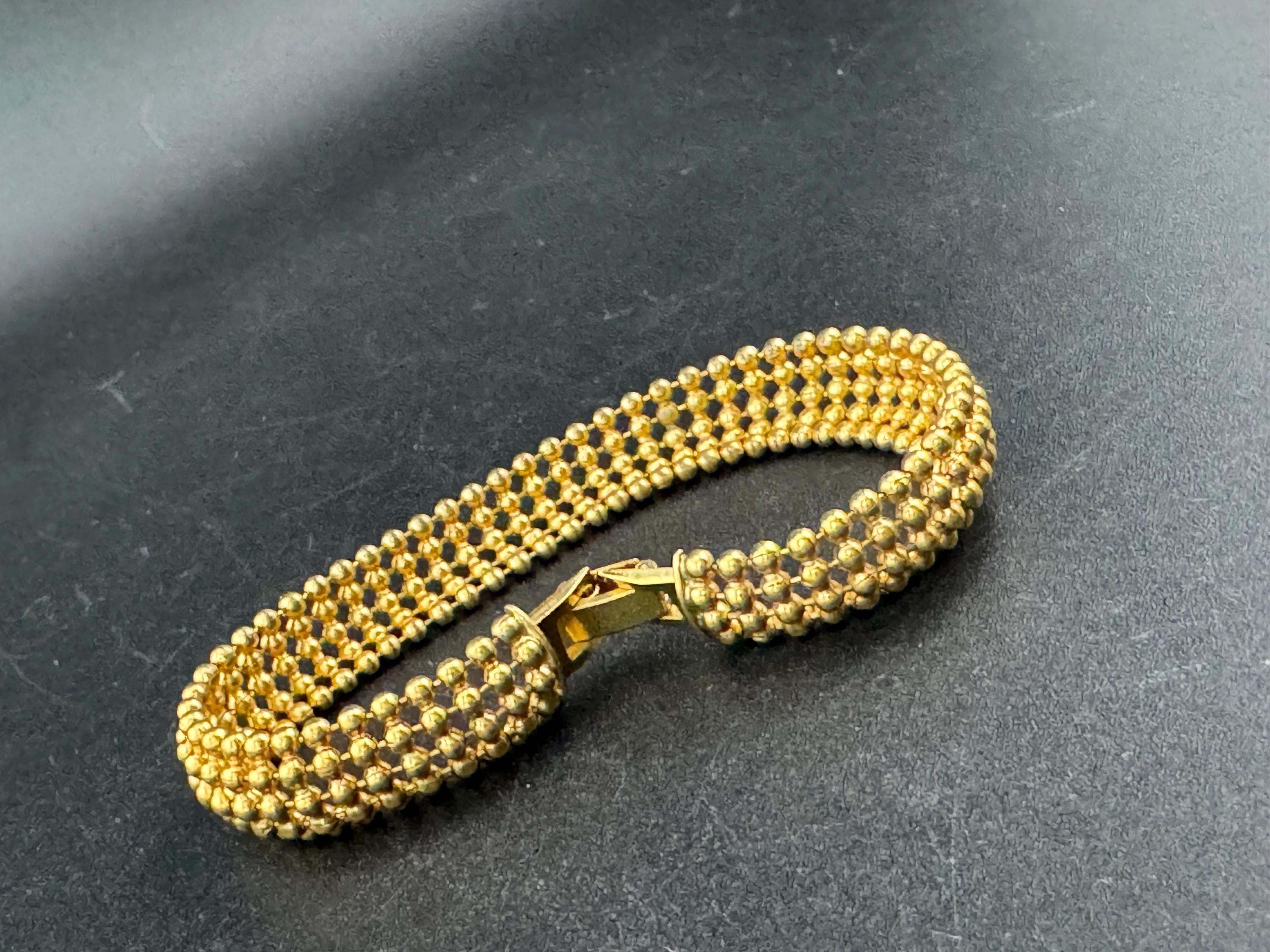 Retro 1970s gold plated articulated textured mesh articulated ball bead bracelet 29.5cm x 1cm