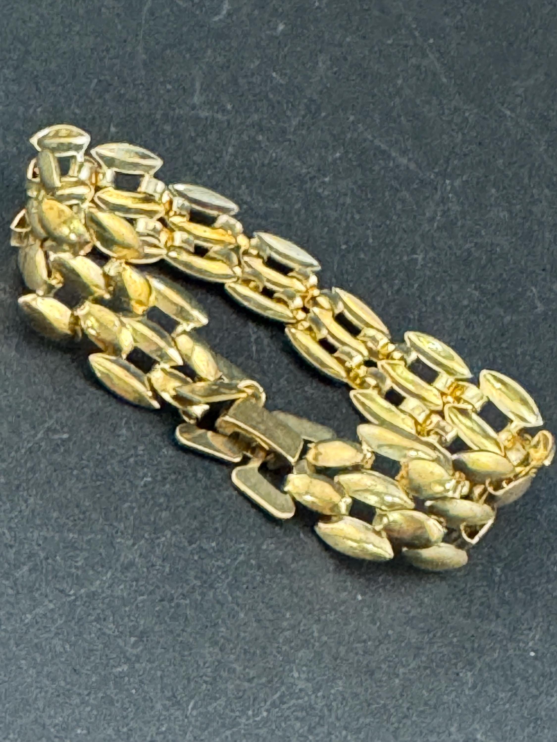 Vintage Modernist wide Flat brick panther link gold tone 1980s women's bracelet