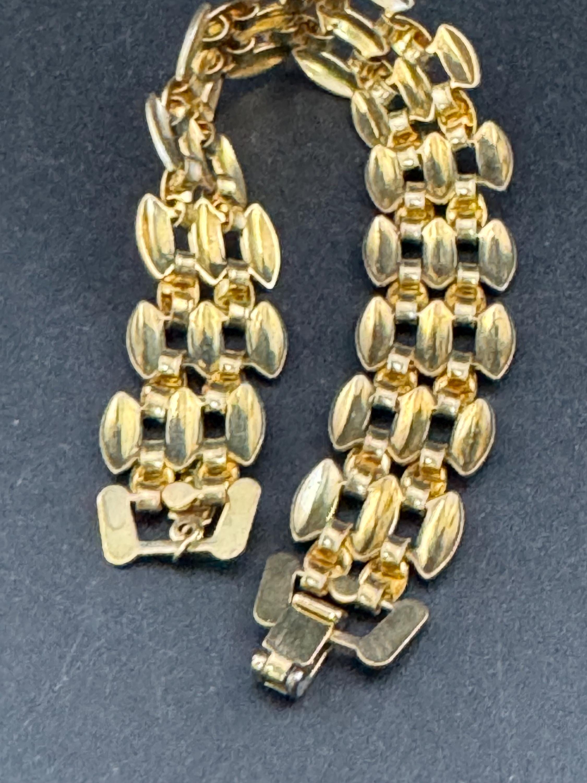 Vintage Modernist wide Flat brick panther link gold tone 1980s women's bracelet