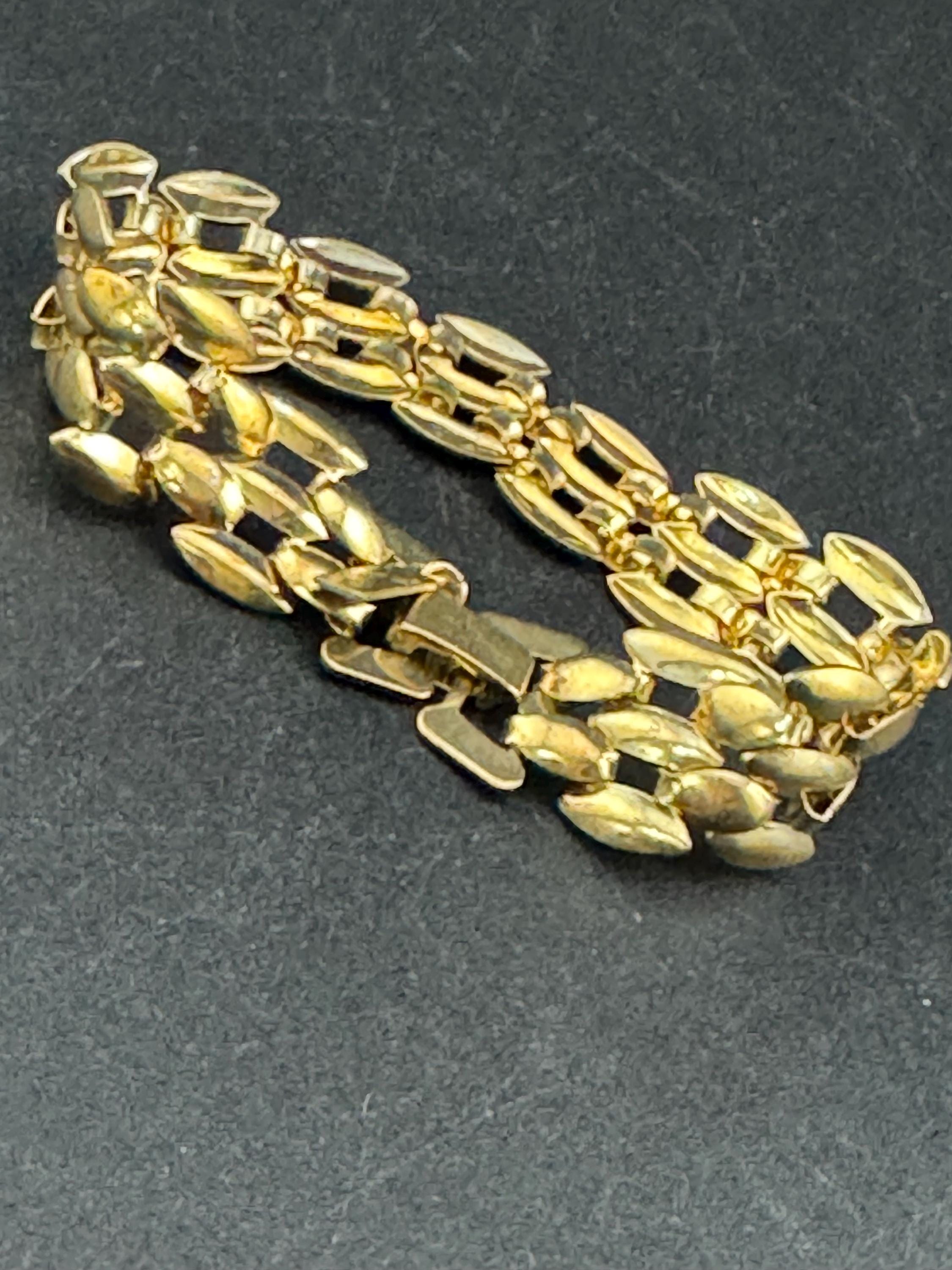 Vintage Modernist wide Flat brick panther link gold tone 1980s women's bracelet