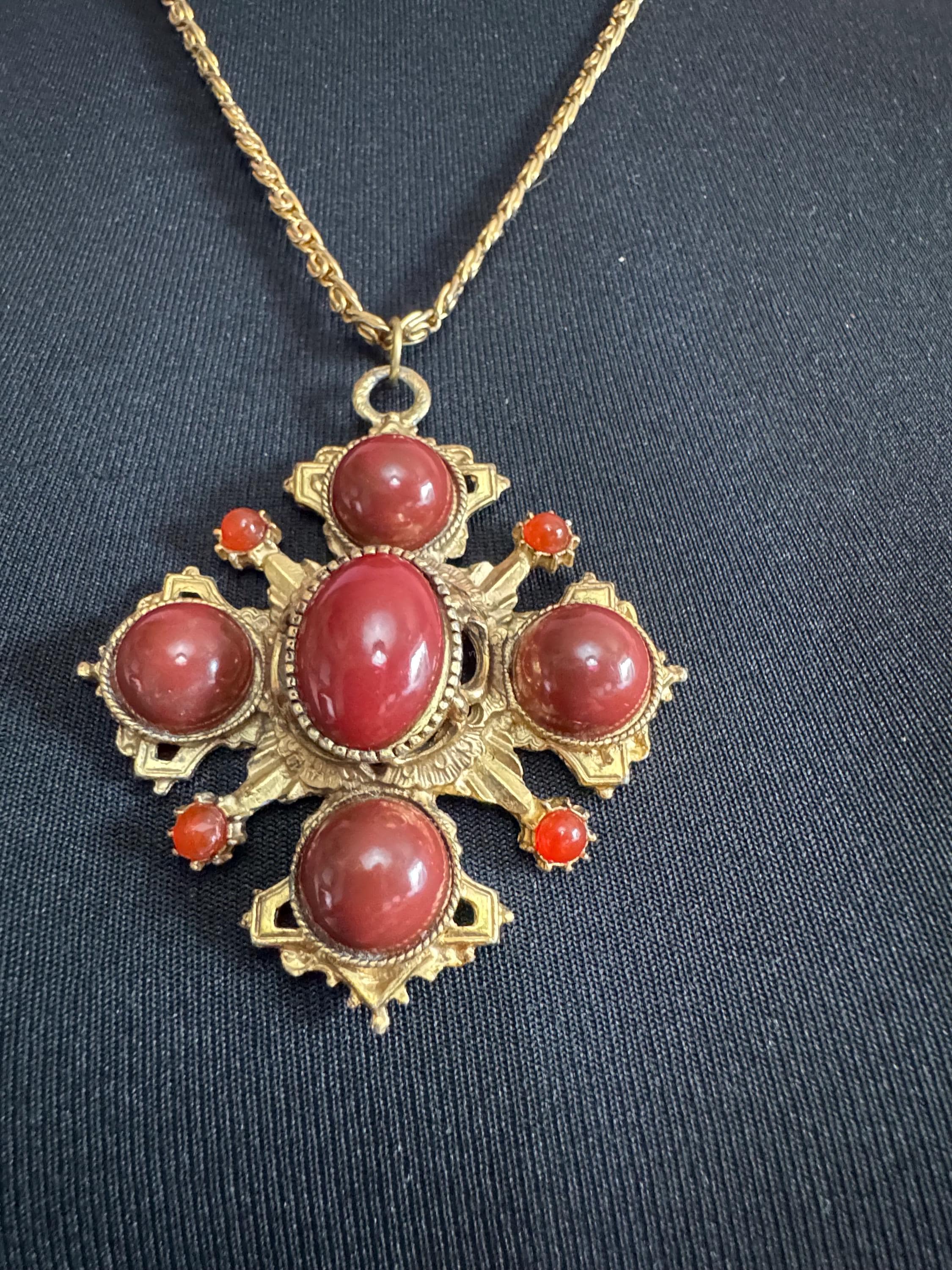 vintage carnelian red brown faux gemstone cabochons Maltese cross Pendant necklace, gold tone 1970s