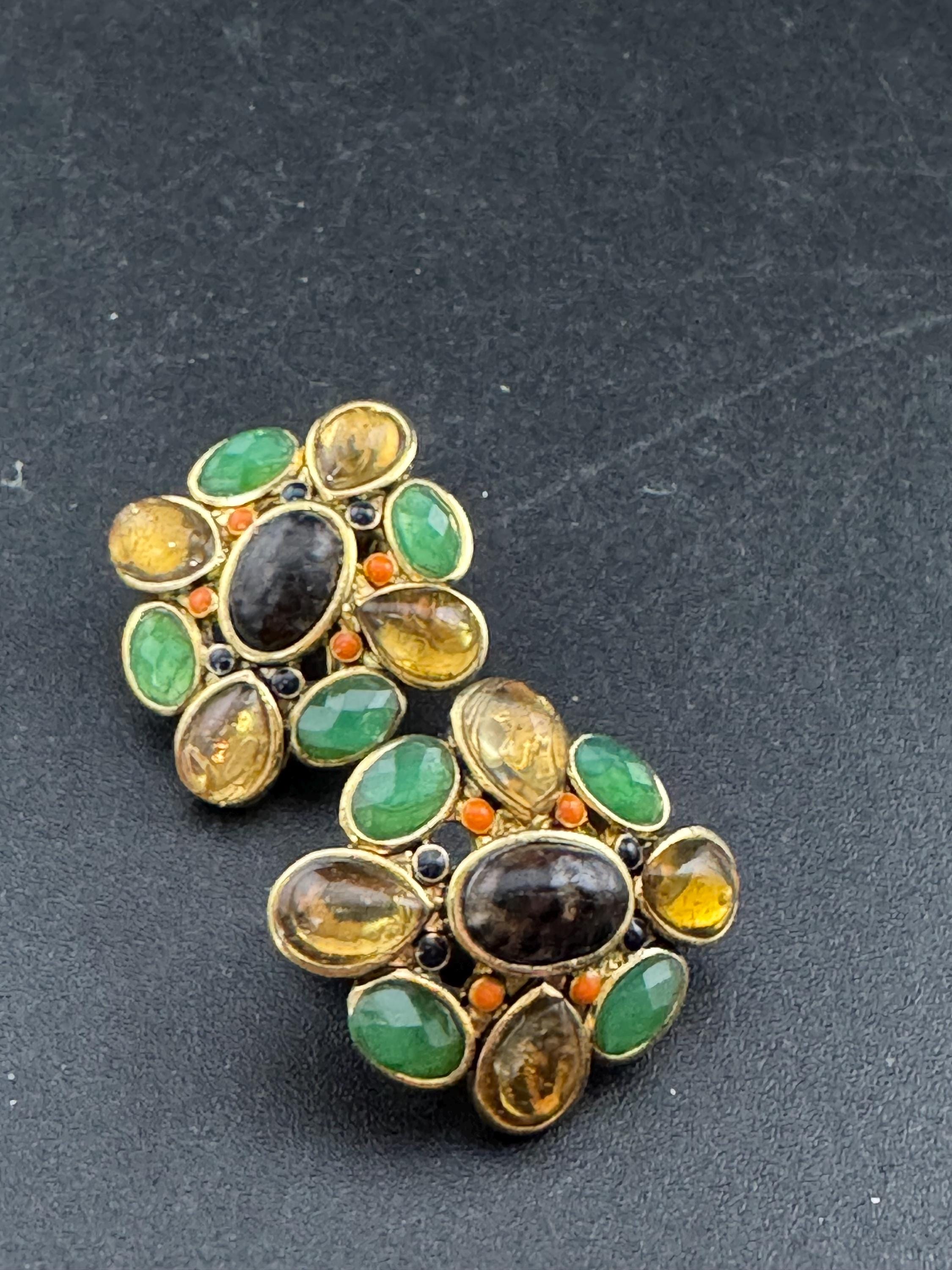 Signed MONET Vintage Gold tone green amber and black cabochon set clip on earrings