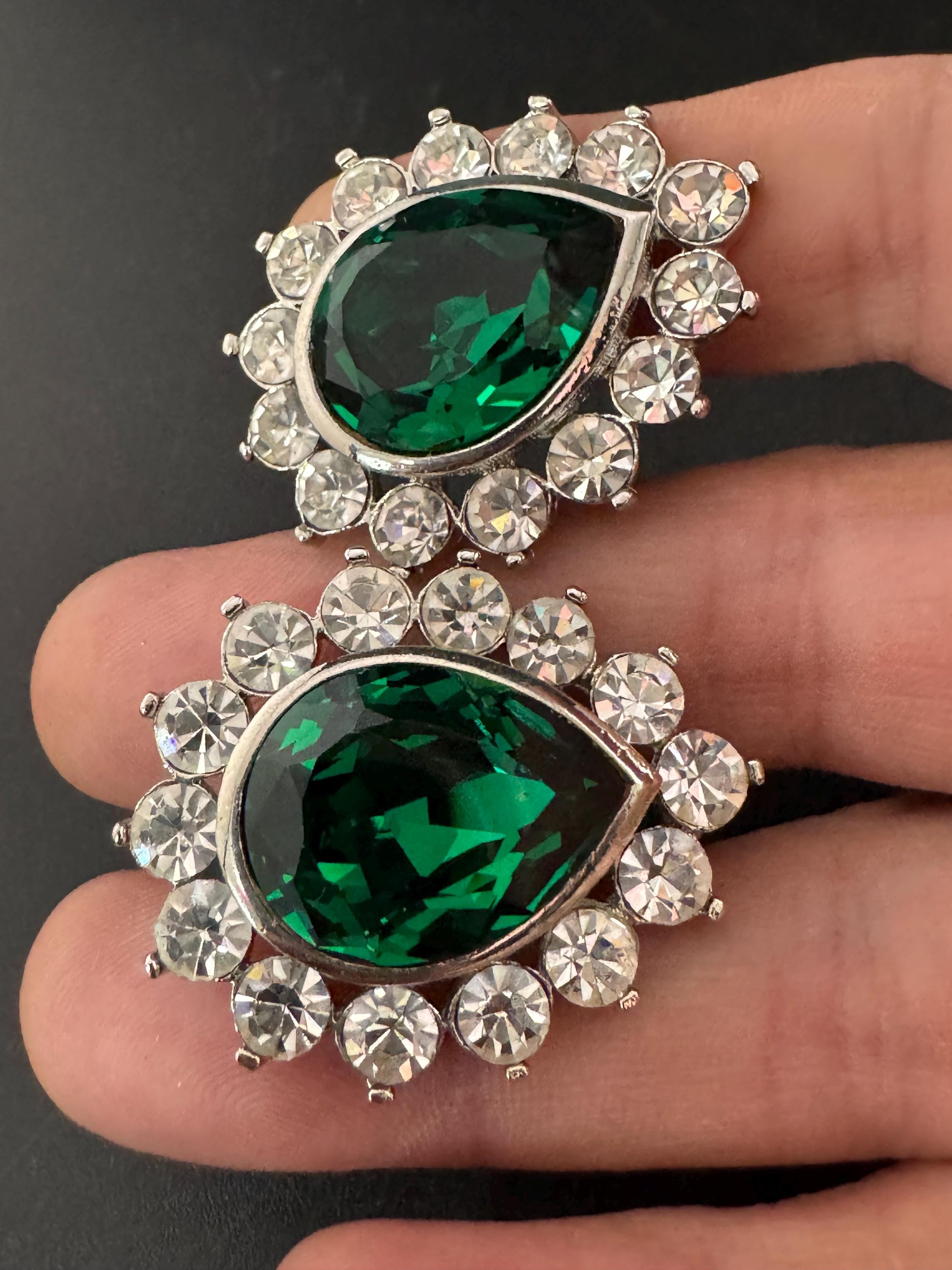 Vintage Emerald Green Swarovski Crystal Teardrop Earrings: 1980s Silver Tone