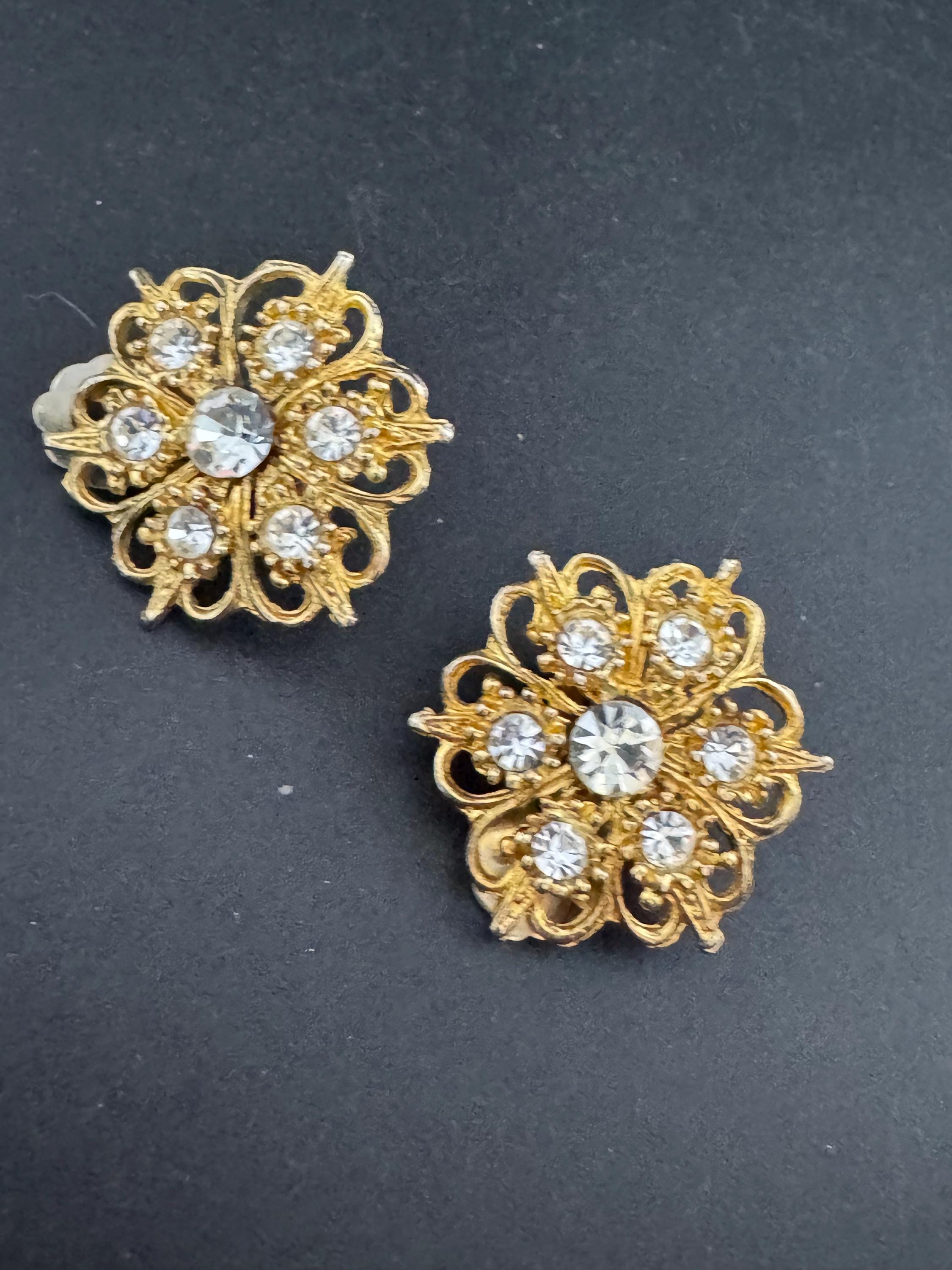 Vintage gold tone clear diamanté 3cm floral clip on earrings mid century