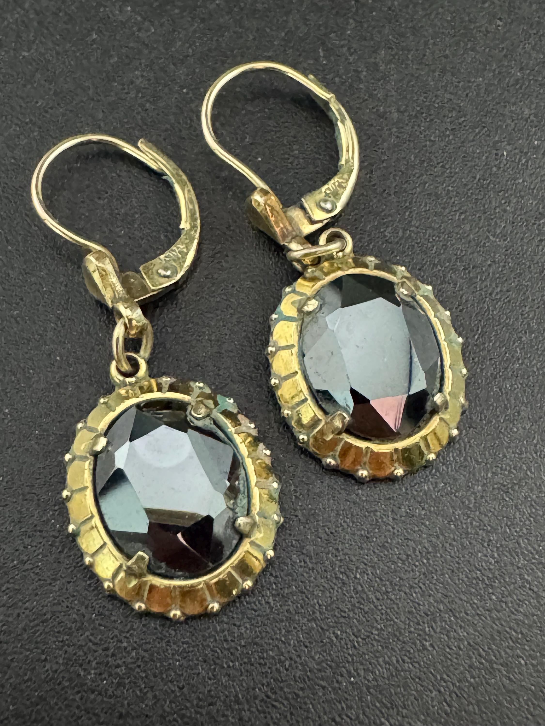 Vintage RG rolled gold small oval drop dropper earrings for pierced ears with black grey glass rhinestones