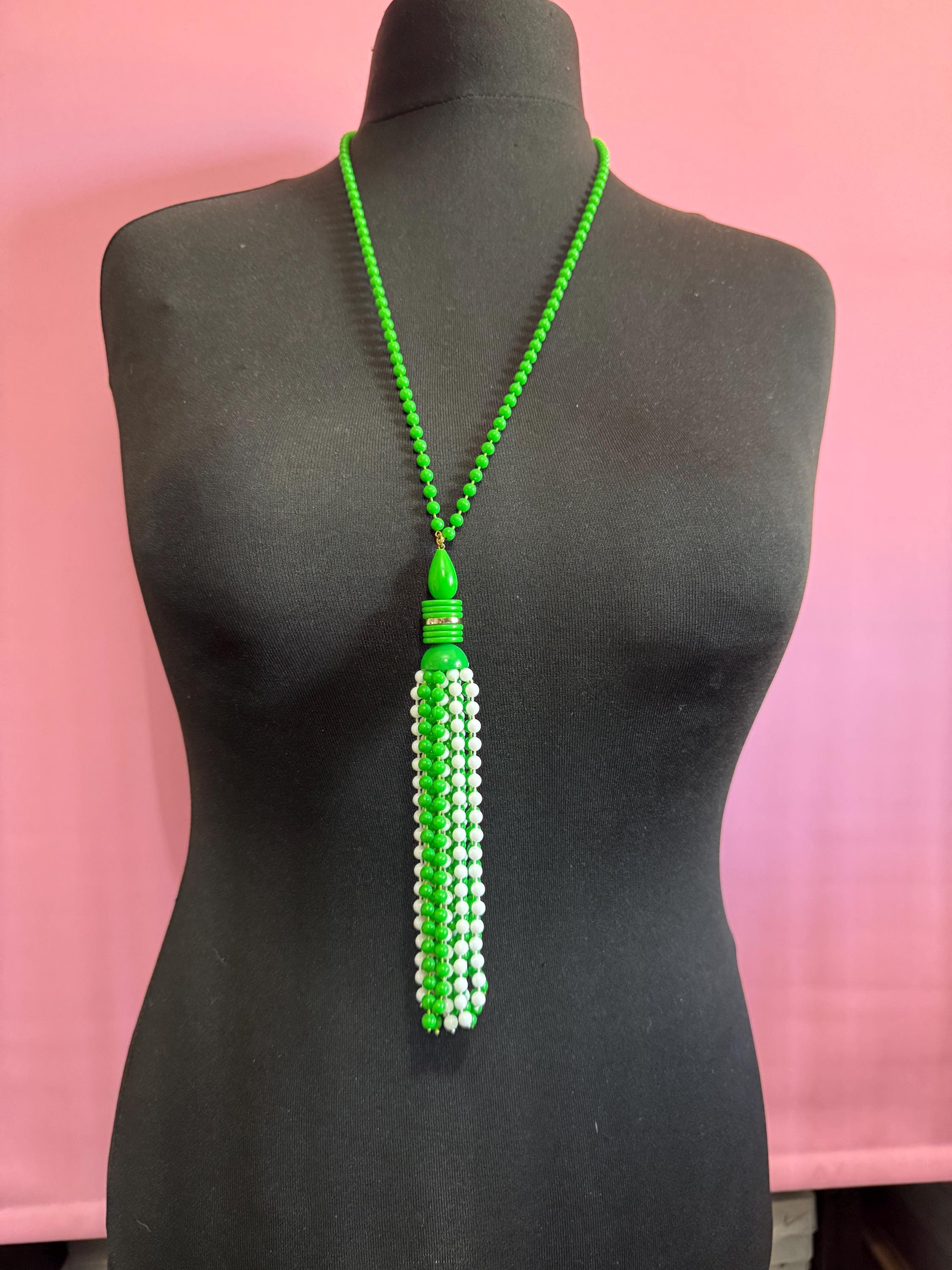 Vintage 1960s bright green and white plastic beaded long tassel necklace 76cm long