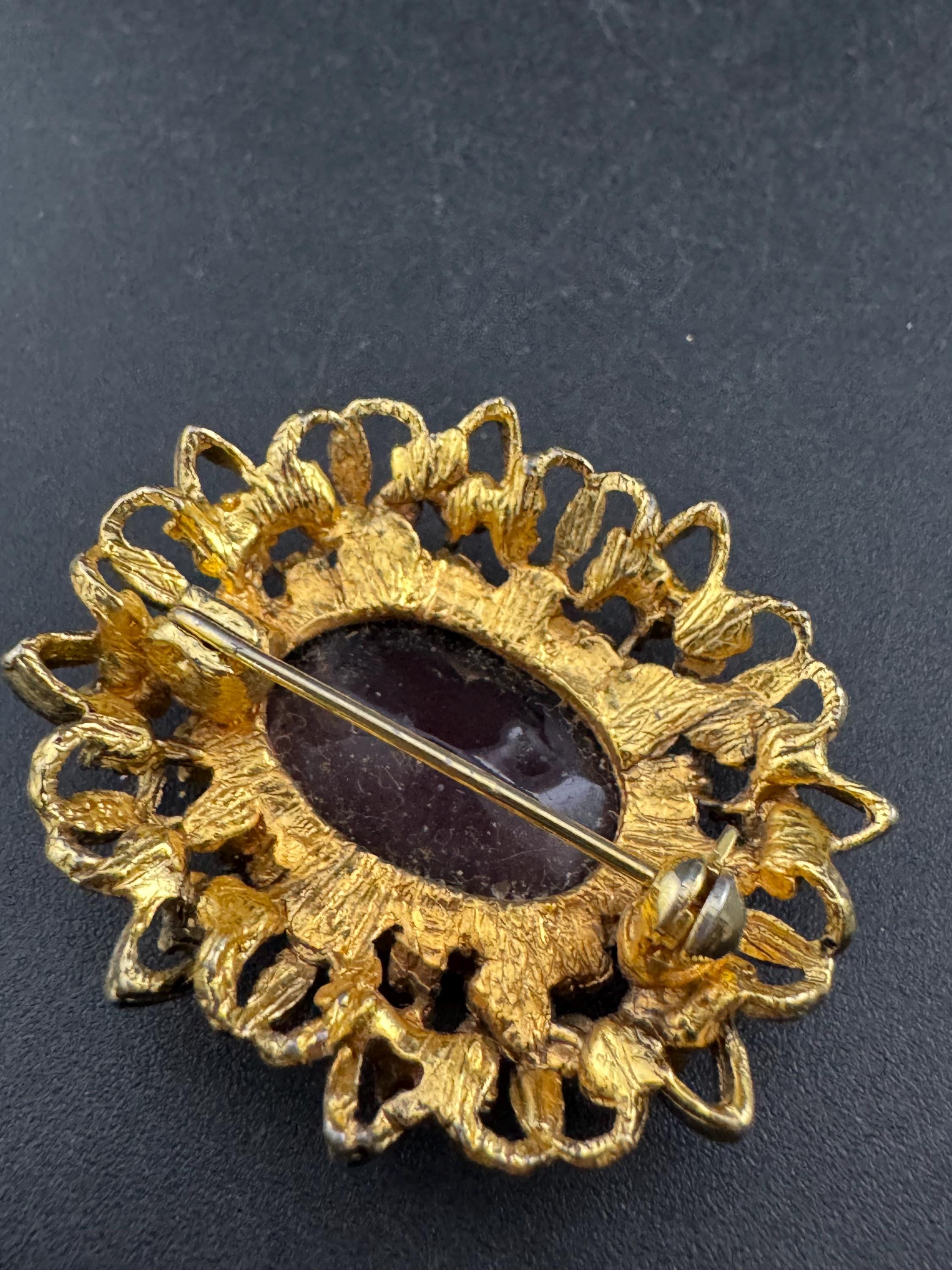 Vintage Scottish style amethyst diamanté big purple glass Brooch