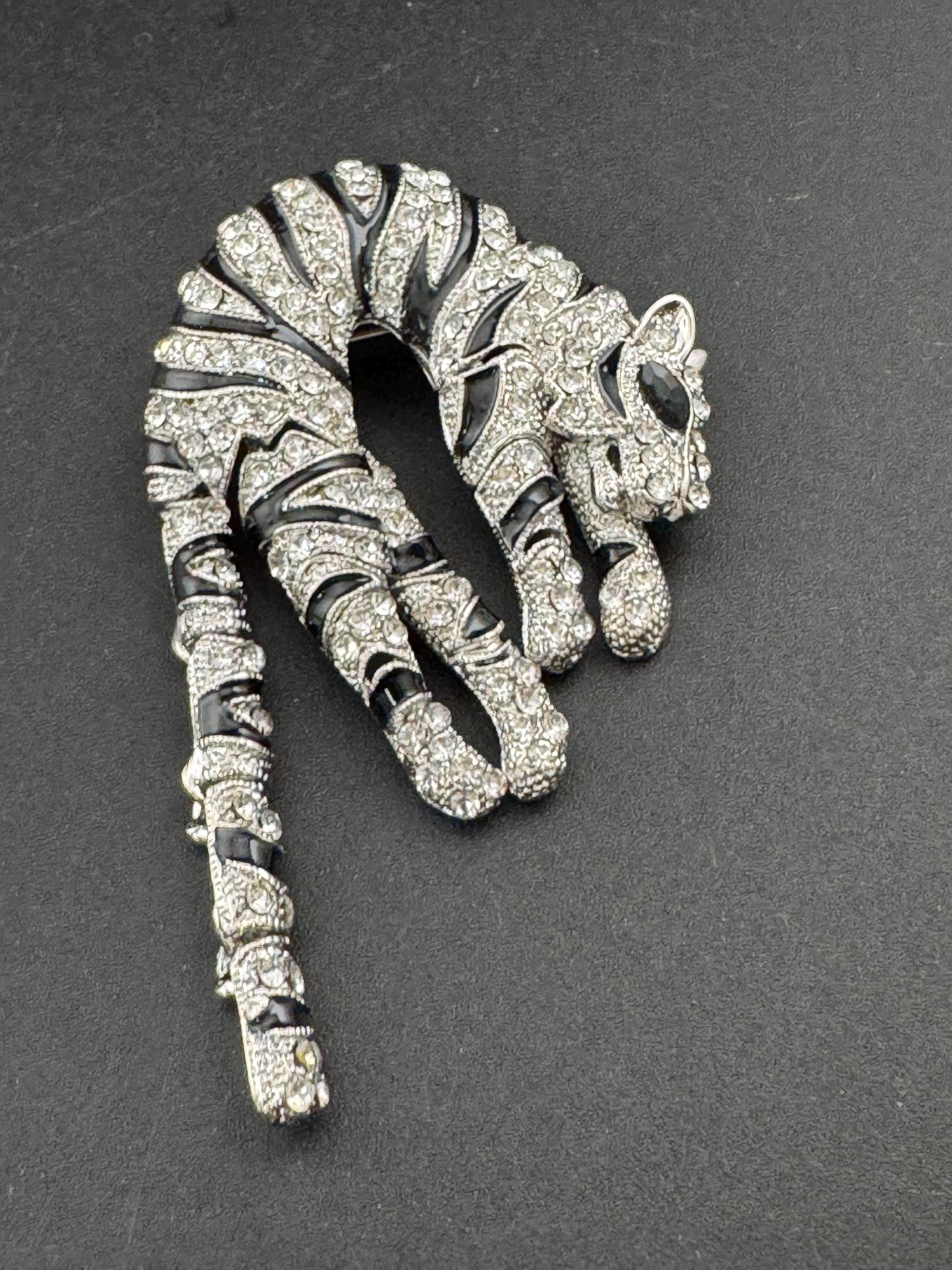 Large 7cm vintage Black and White rhinestone Diamanté Big Cat tiger  brooch