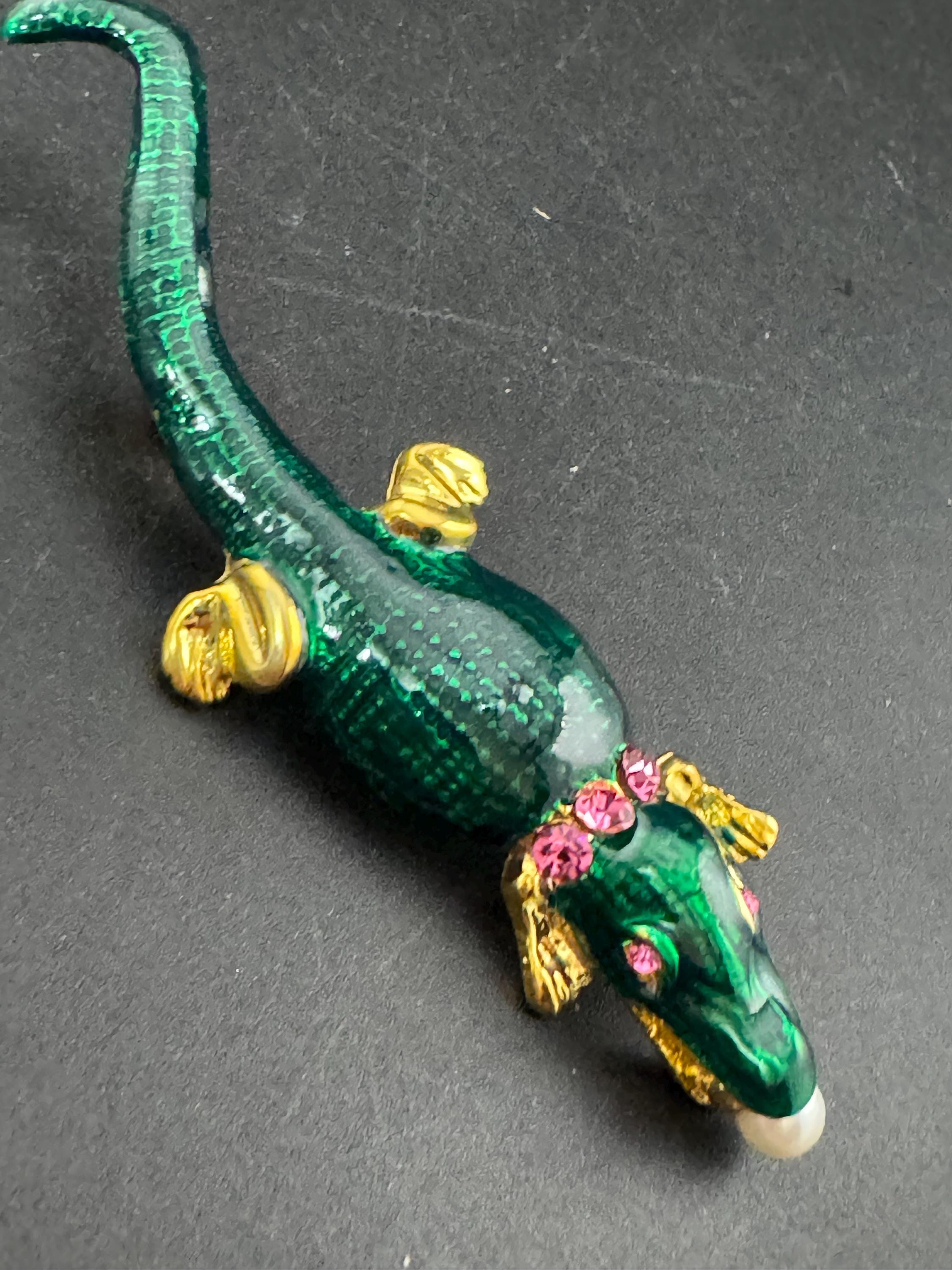 retro novelty crocodile alligator  brooch, gold tone green enamel and pearl
