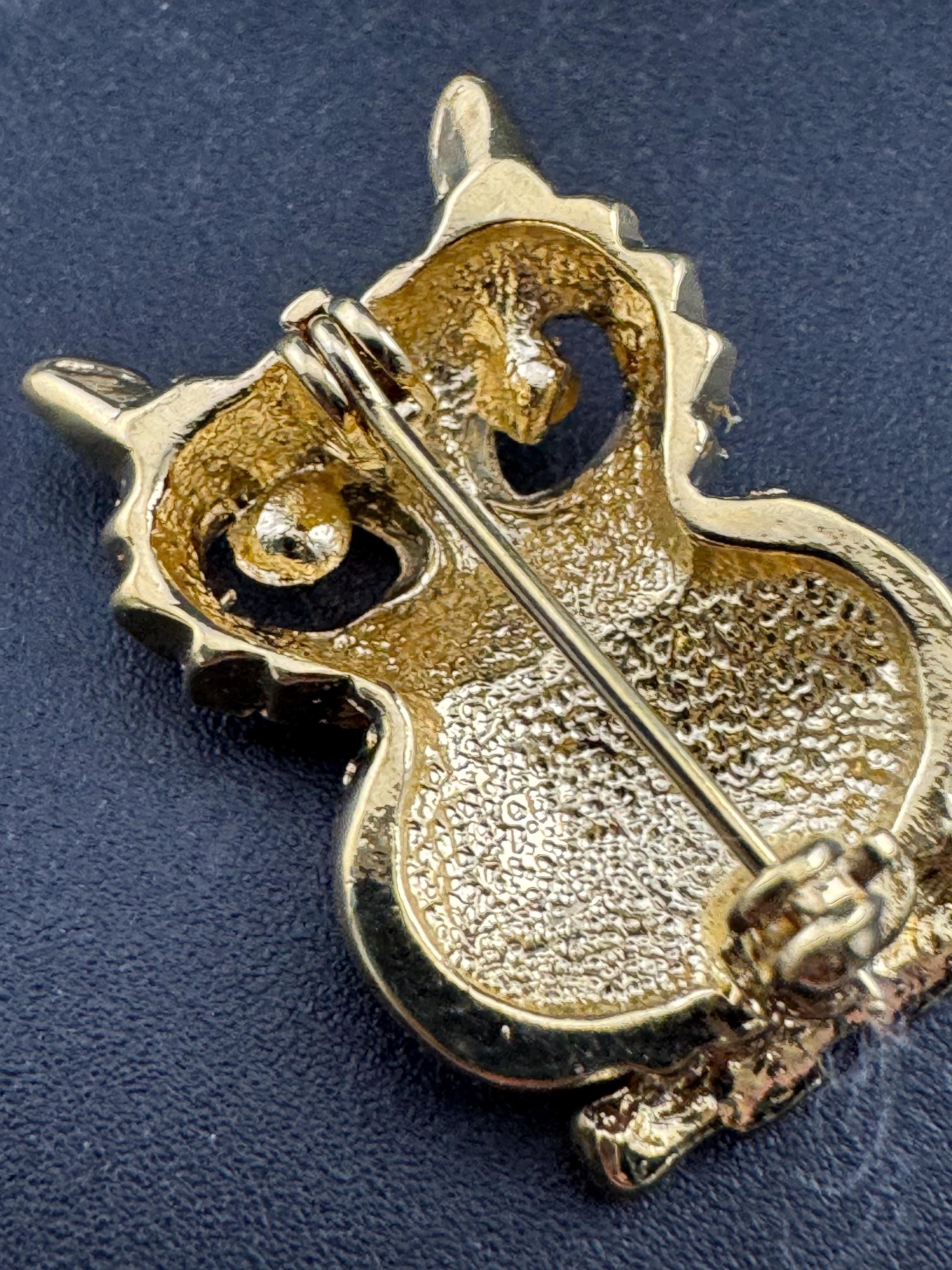 Small rhinestone owl brooch, gold tone, vintage