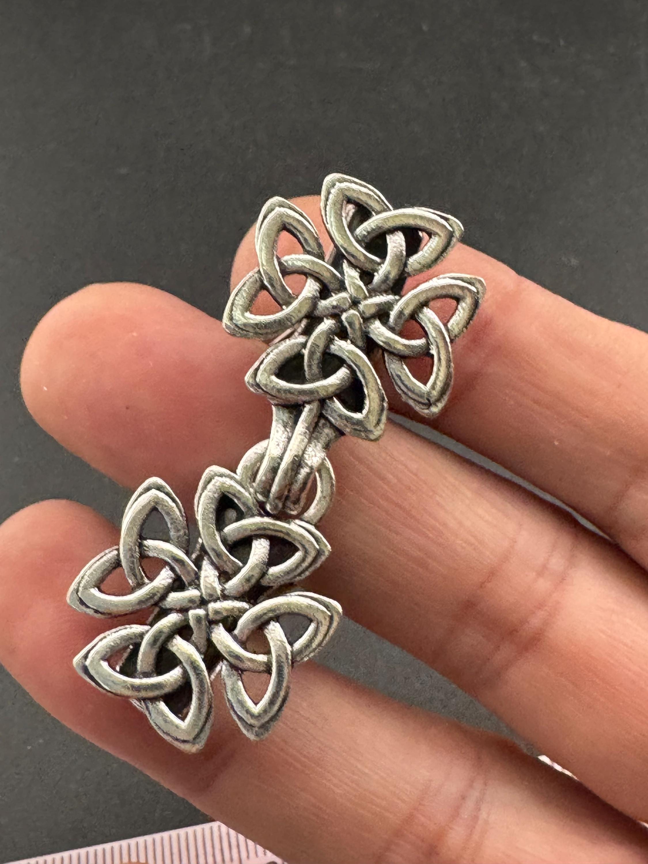 Silver Celtic Scottish style cardigan cloak clasp clip, spring hinged closure