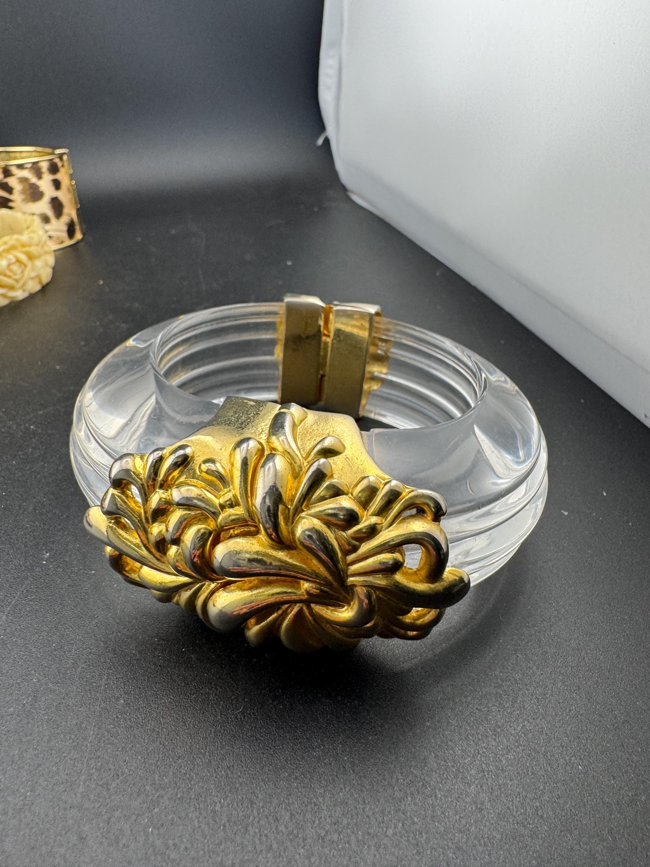 Art Nouveau Chrysanthemum Clamper Bangle: Gold Acrylic Lucite, Retro Repro