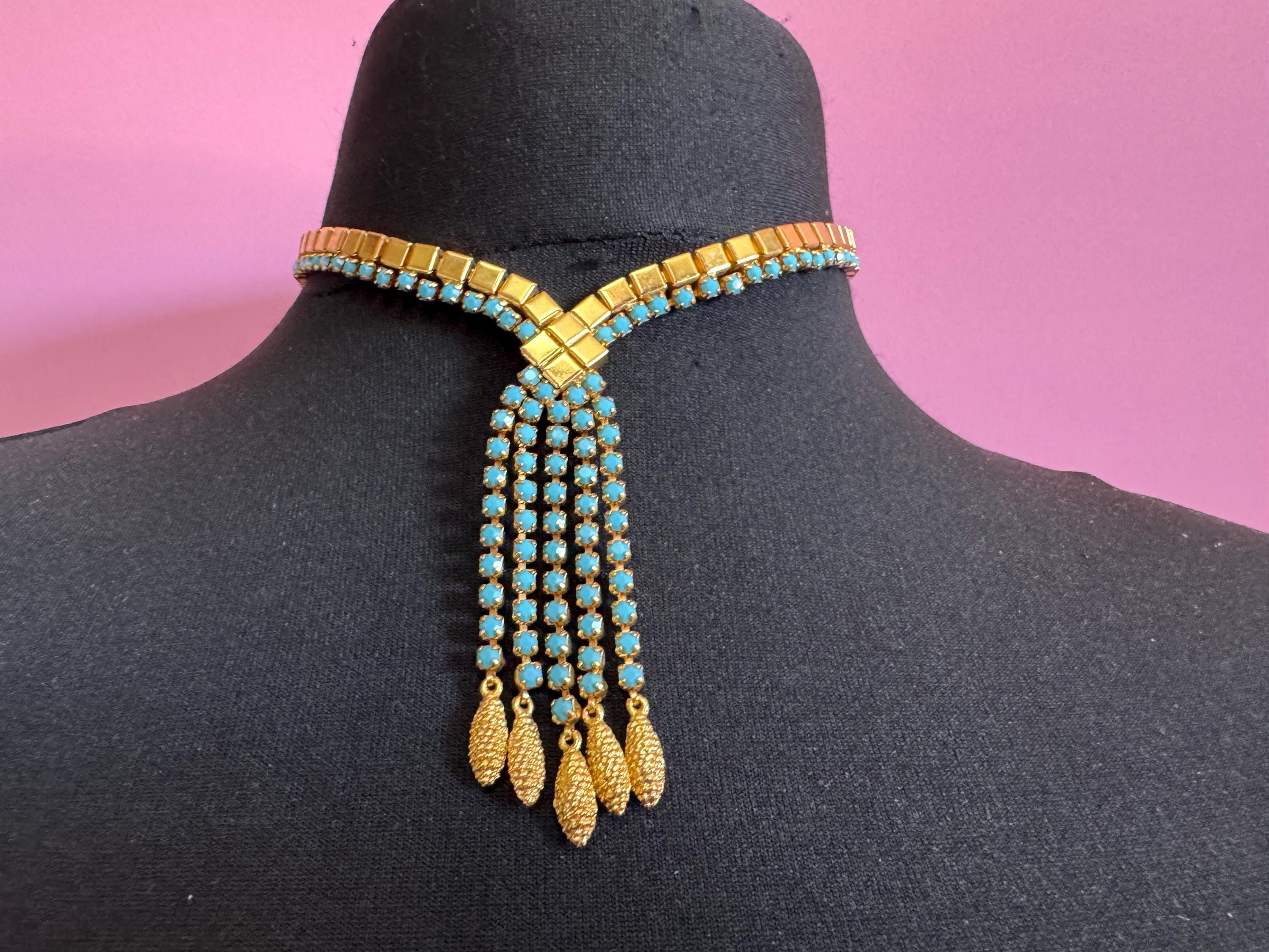1970s gold tone penino mesh lariat drop necklace with turquoise glass paste
