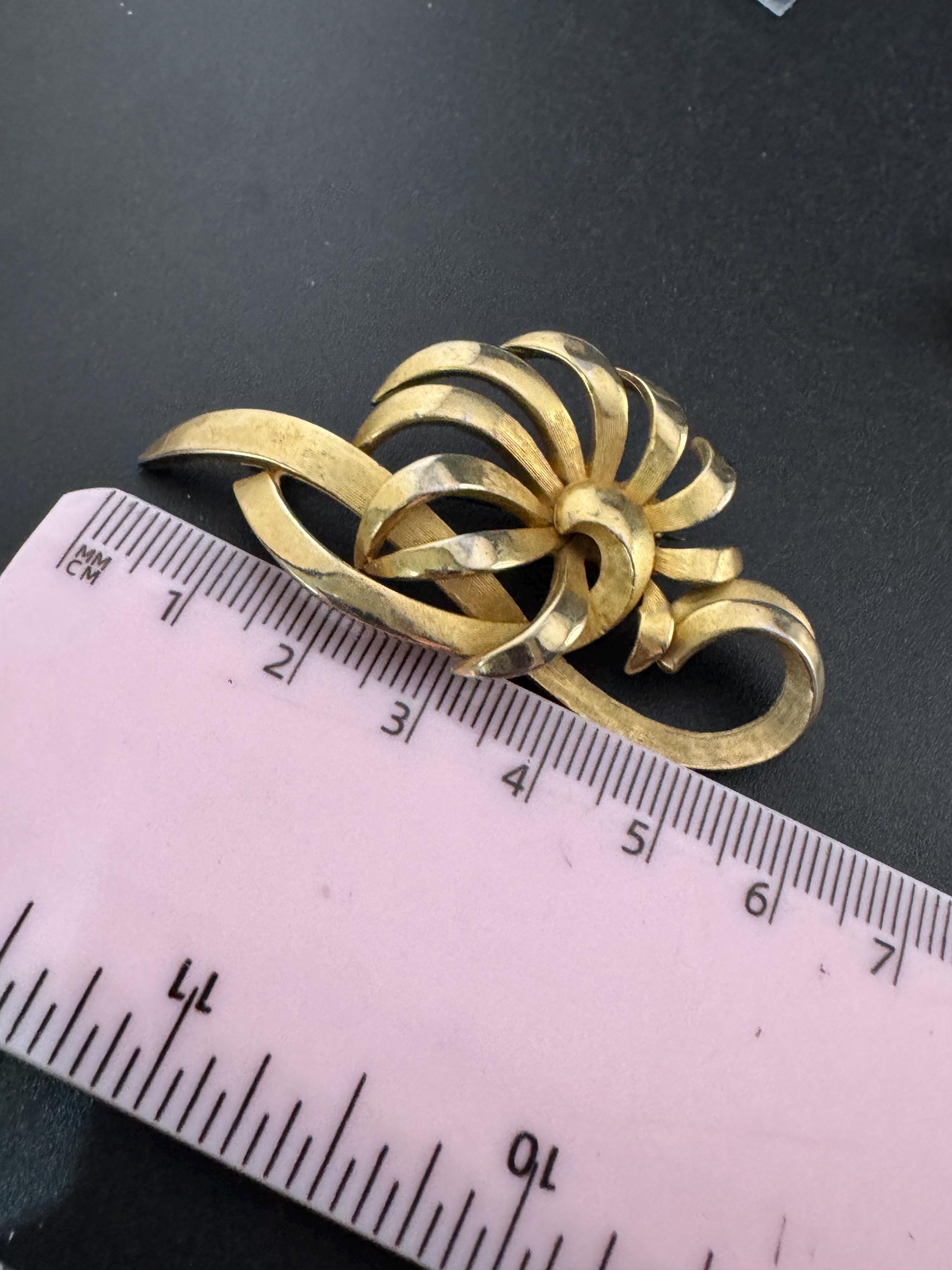 Signed SPHINX abstract floral brooch, gold plated 6cm, mid century