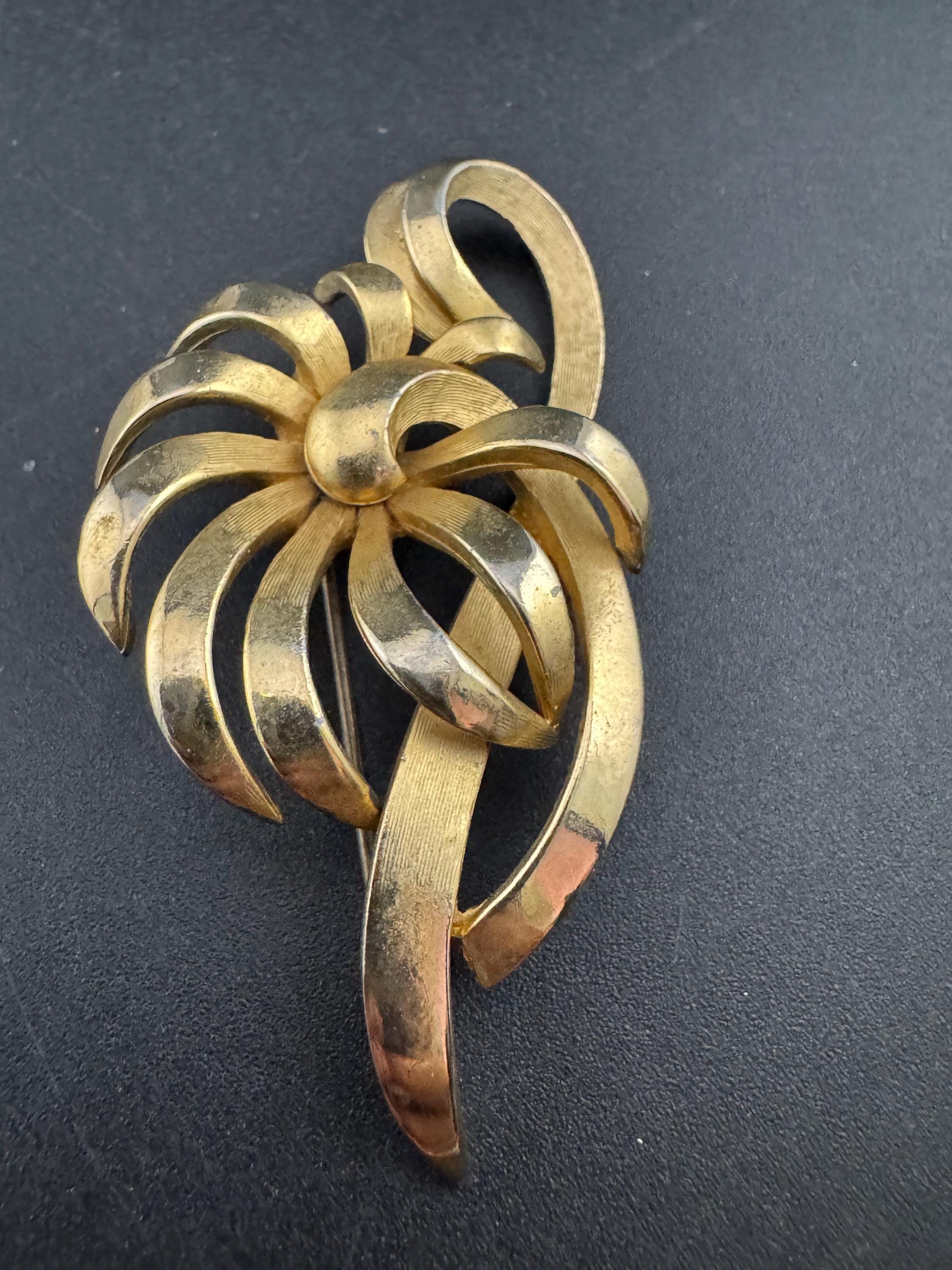 Signed SPHINX abstract floral brooch, gold plated 6cm, mid century