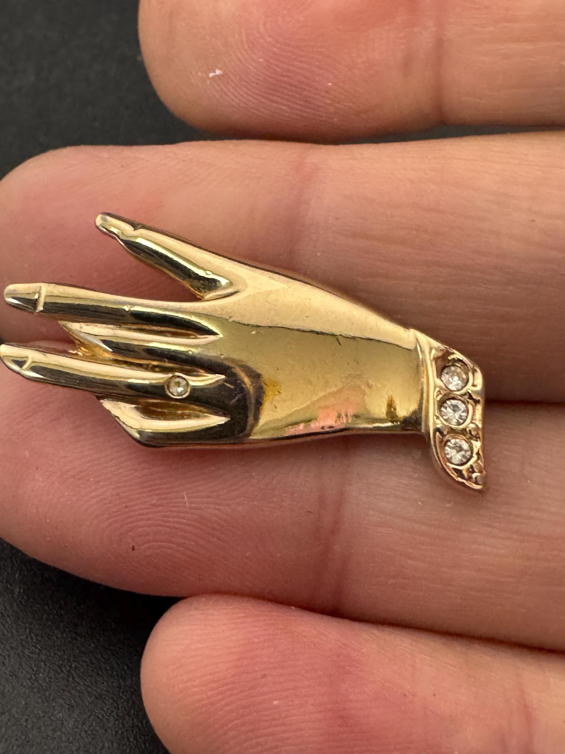 Signed Michelle Lynn ladies hand rhinestone brooch, designer