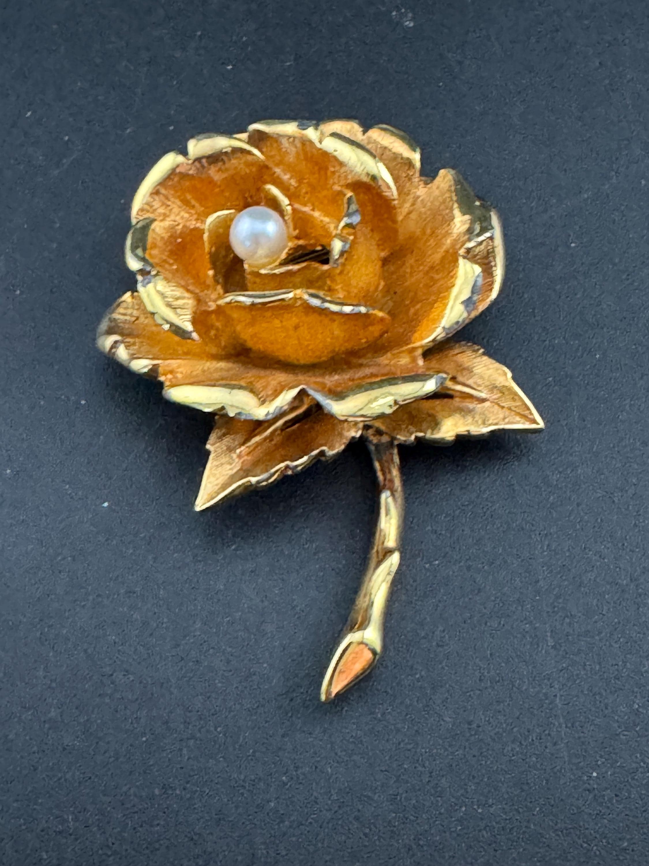Signed BOUCHER floral rose pearl brooch 5cm, gold plated , vintage
