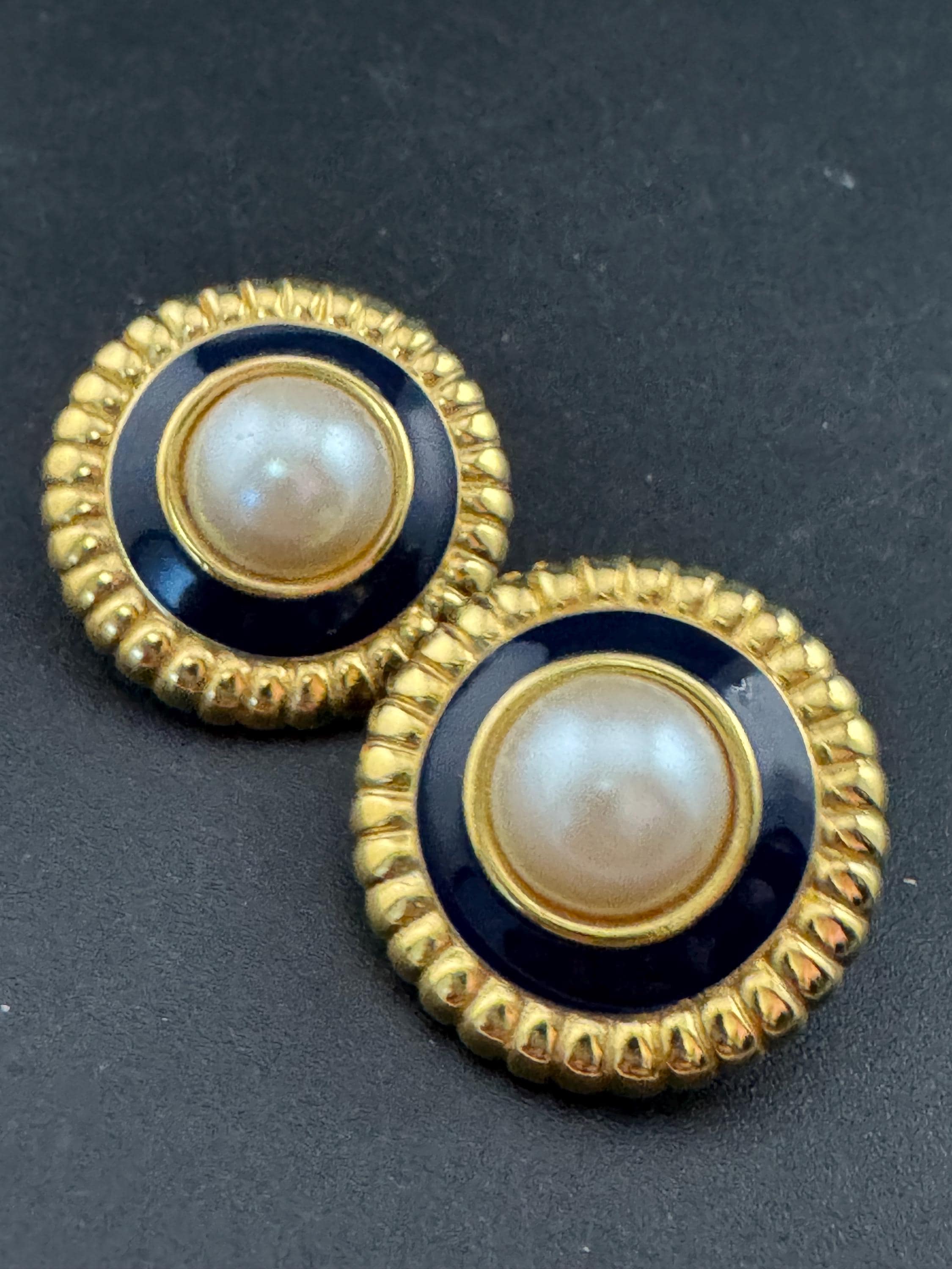 Signed monet Navy blue enamel pearl clip on earrings, gold tone stud