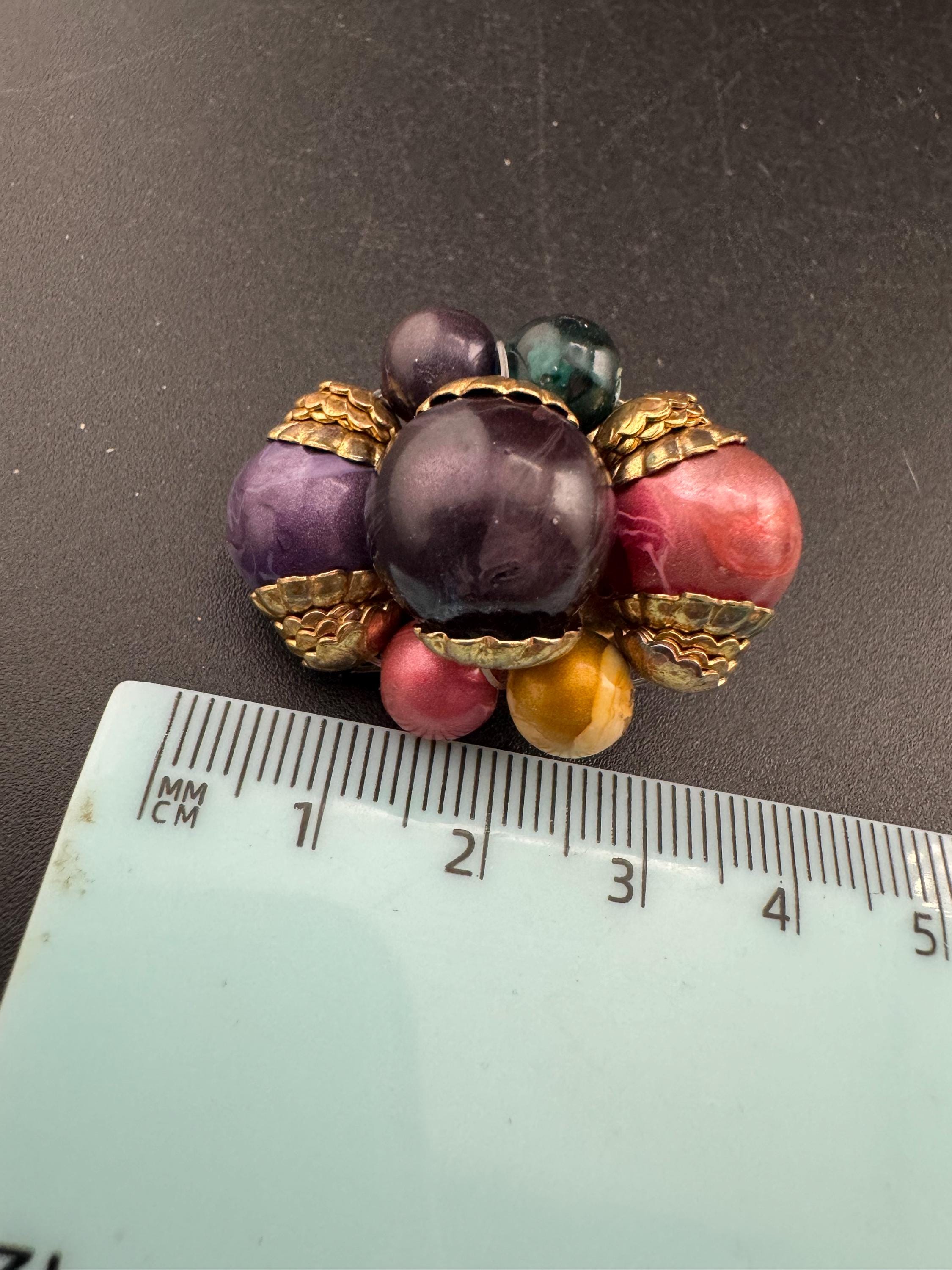 Vintage 1950s large 4cm purple pink  plastic beaded Cluster Clip On Earrings