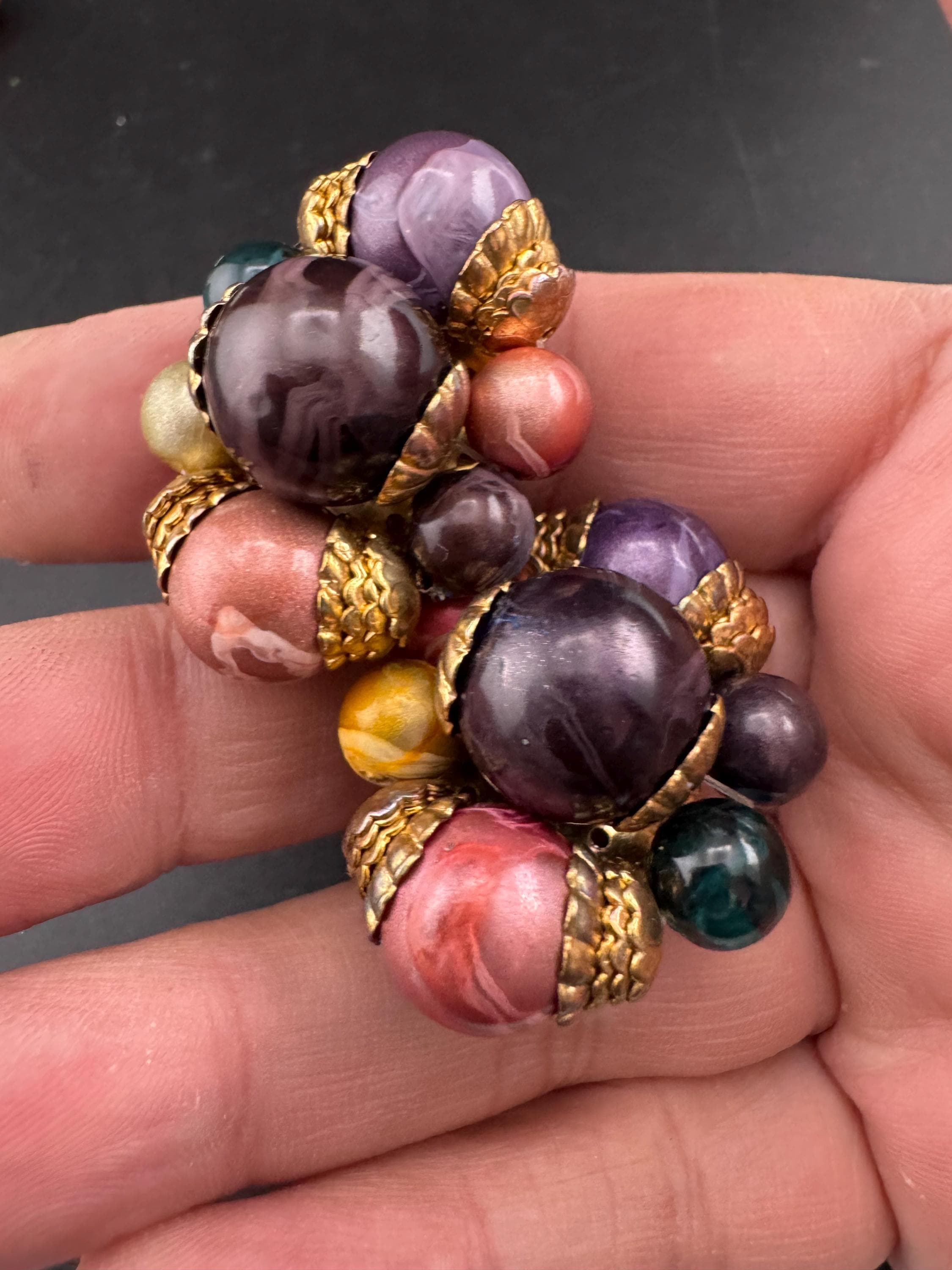 Vintage 1950s large 4cm purple pink  plastic beaded Cluster Clip On Earrings
