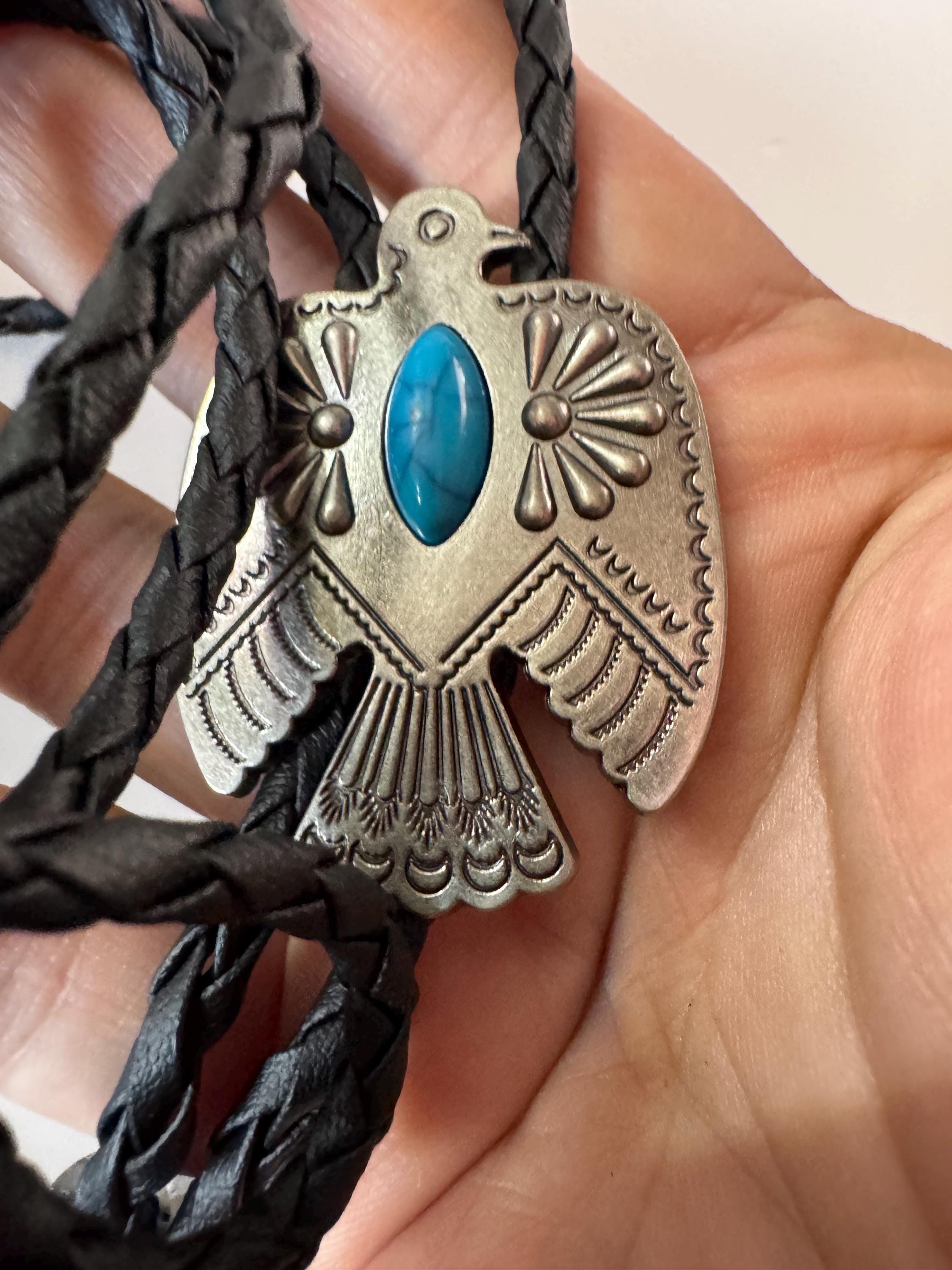 Retro Southwestern Bird Bolo Necklace: Turquoise Stone, Silver Tone