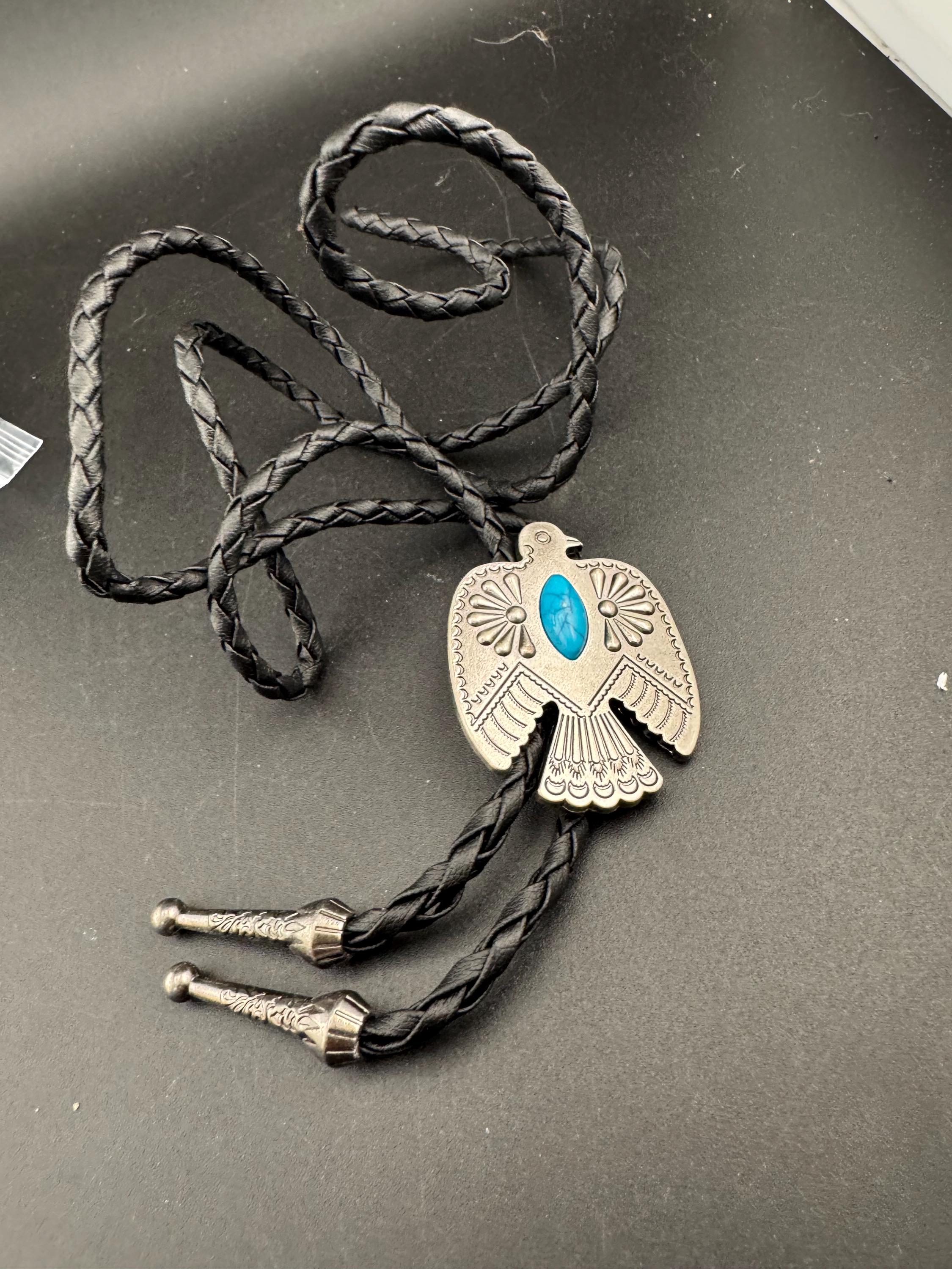 Retro Southwestern Bird Bolo Necklace: Turquoise Stone, Silver Tone