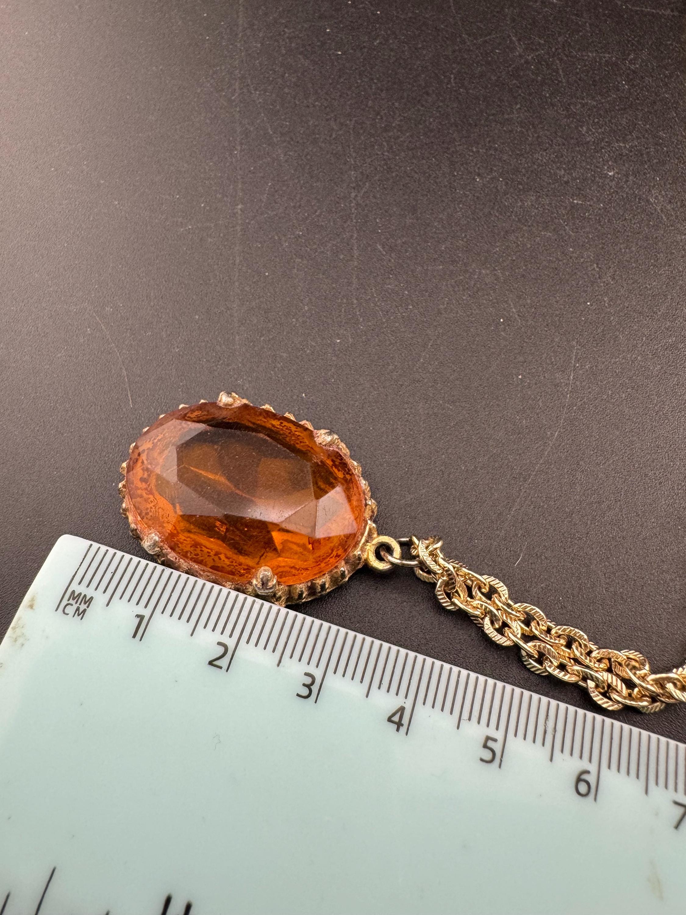 Vintage gold tone orange amber faceted Glass oval pendant necklace on 64cm chain